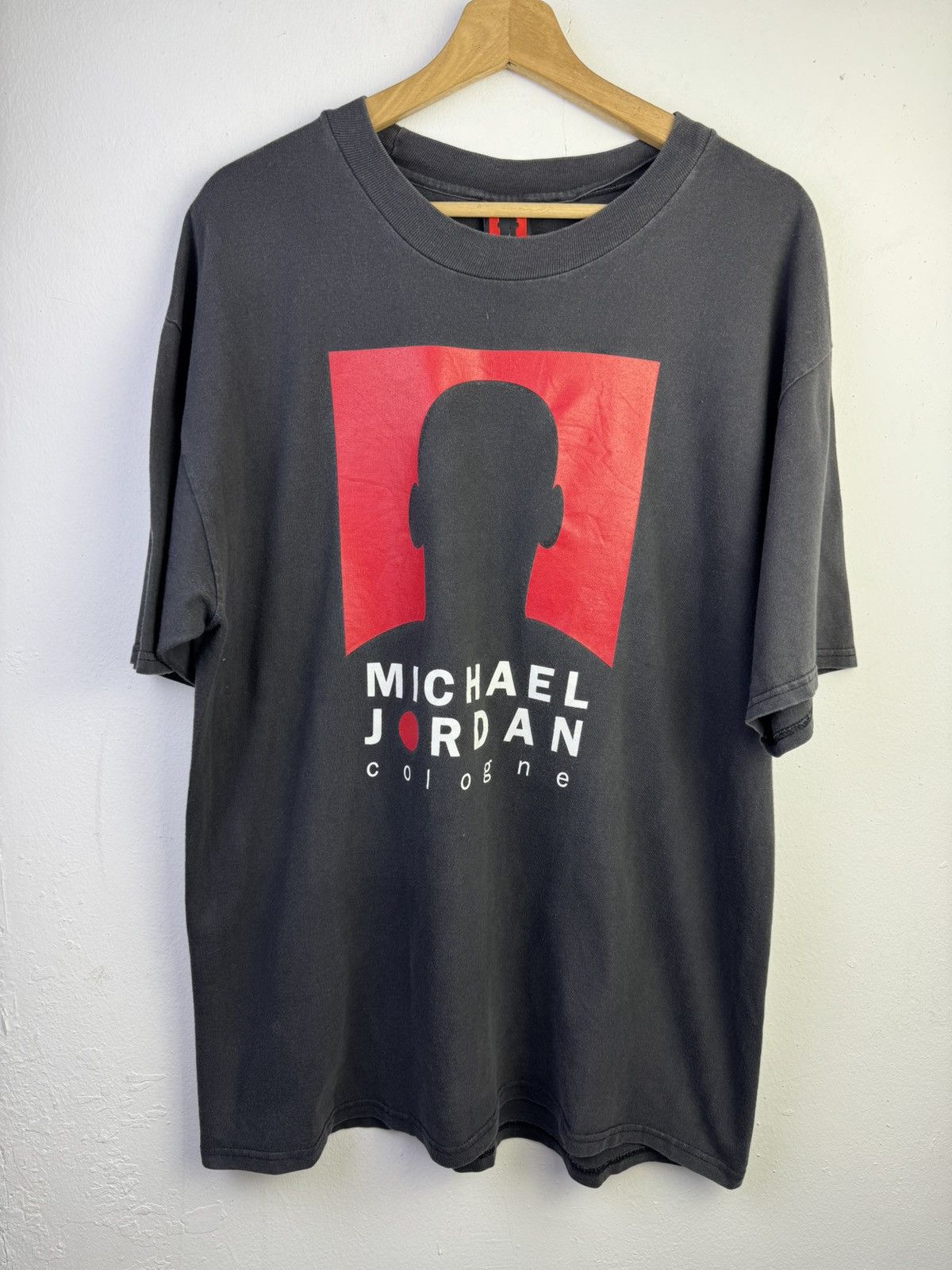 Vintage vintage 90's Michael Jordan Cologne promo T-shirt in black Size US L / EU 52-54 / 3 - 1 Thumbnail