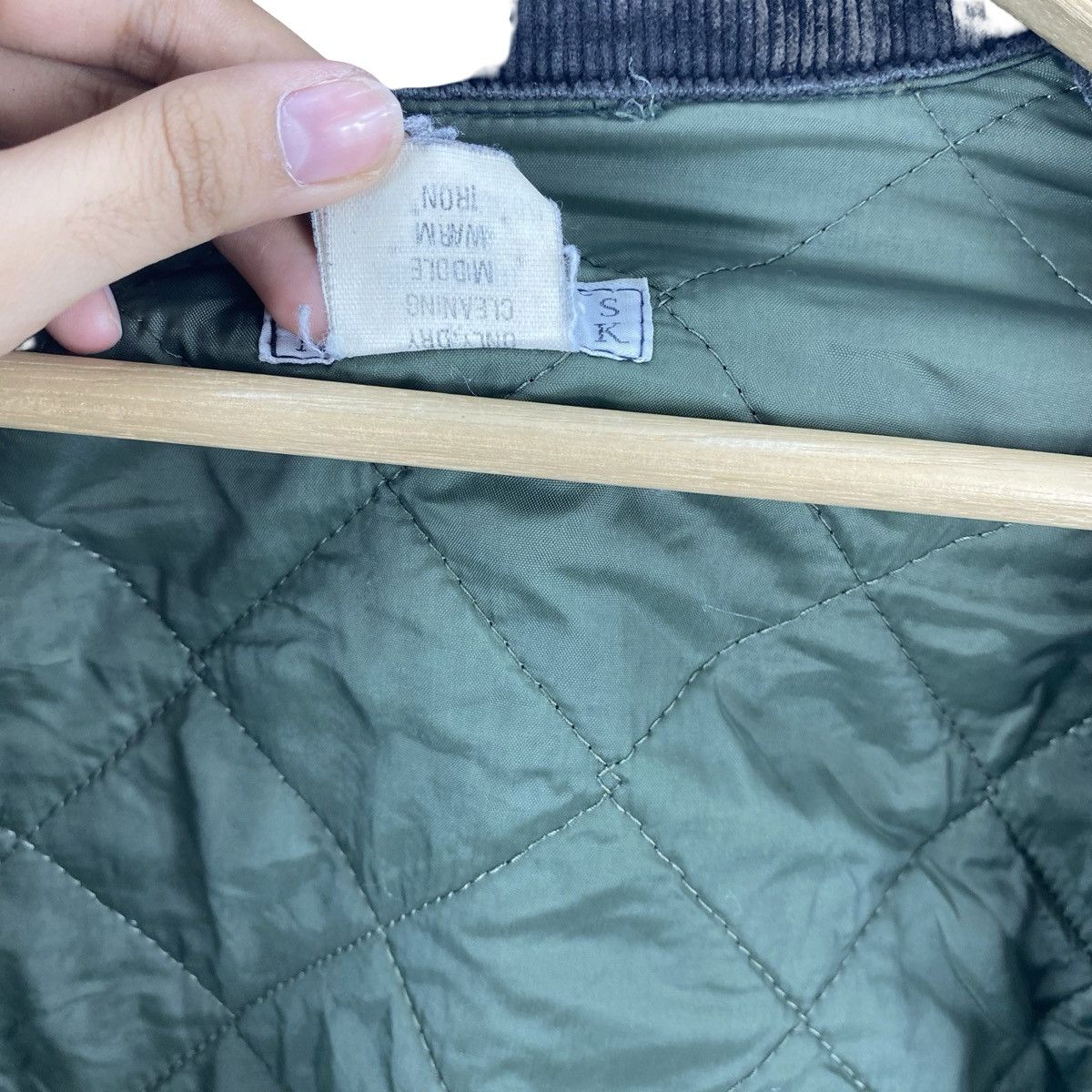Vintage Vintage BARNEY’S NEW YORK Quilted Work Jacket Snap Button Size US L / EU 52-54 / 3 - 12 Thumbnail