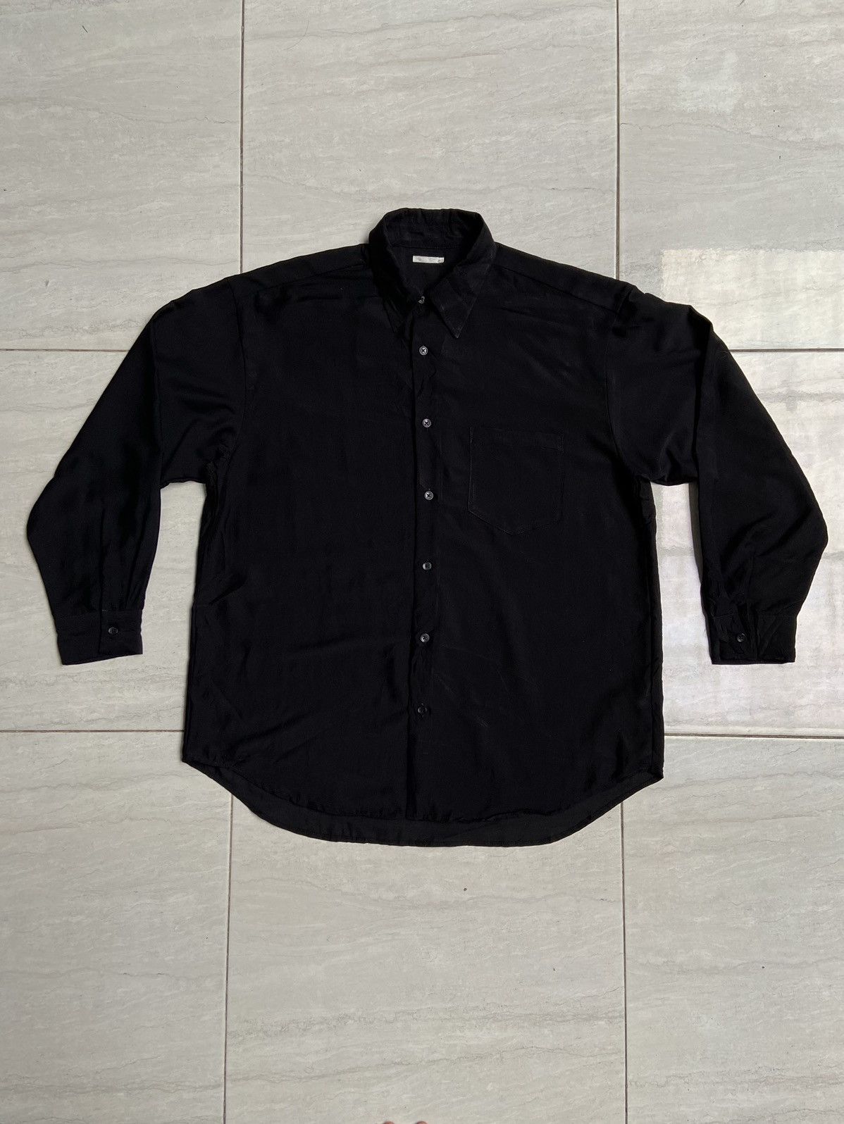 image of Gu Black Shirt, Men's (Size Large)
