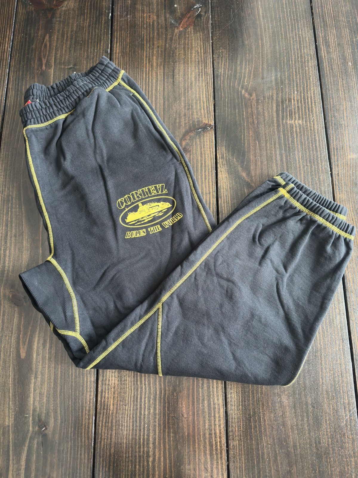 Corteiz CORTEIZ VVS VELOUR BOTTOMS [TRIPLE BLACK] | Grailed