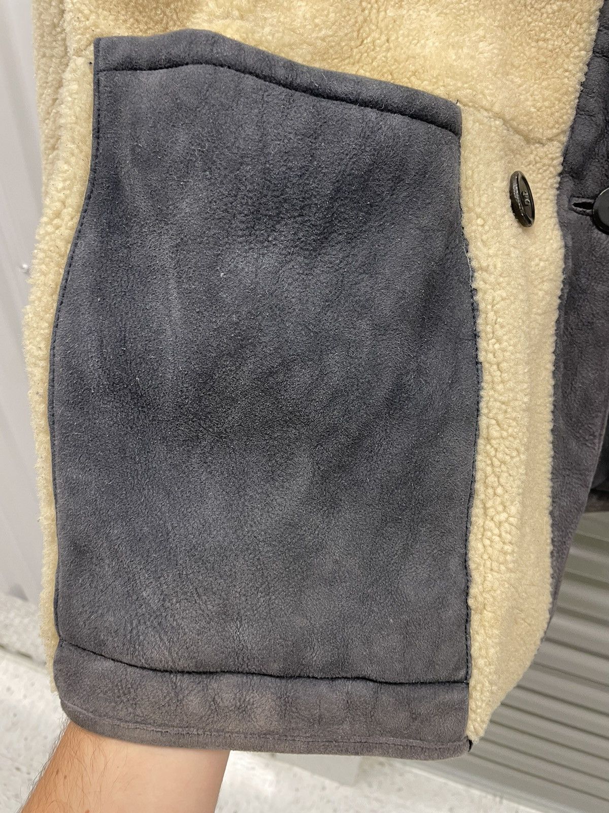Balenciaga Balenciaga Reversible Shearling Fur and Suede Jacket Size US L / EU 52-54 / 3 - 4 Thumbnail