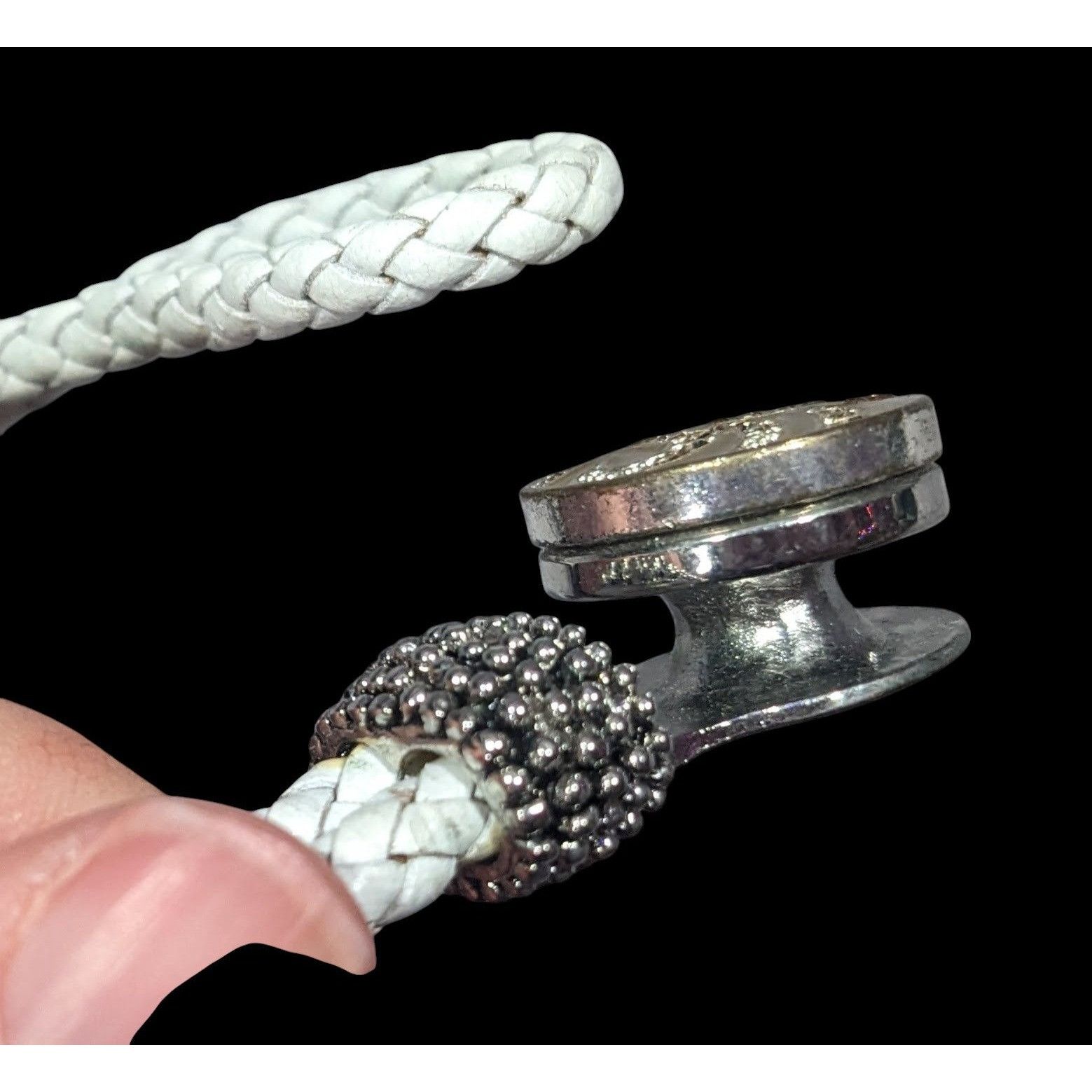Other Modern White Rope Snap Button Bracelet With Rhinestones Size ONE SIZE - 4 Thumbnail