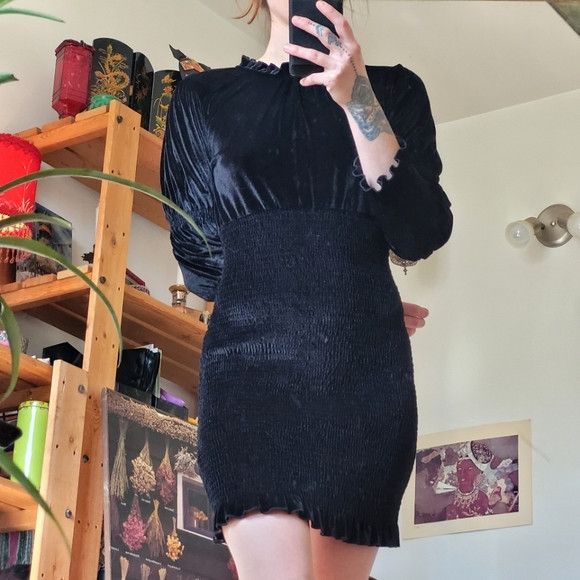 French Connection French Connection Sula Velvet Jersey Mini Black Dress - S Size S / US 4 / IT 40 - 1 Thumbnail