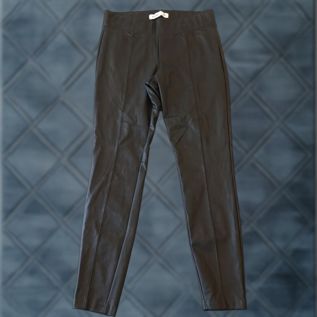 Old Navy Old Navy Stevie Pants Womens Adult Medium Black Faux Leather Pull On Skinny Ankle Size 32" / US 10 / IT 46 - 1 Thumbnail