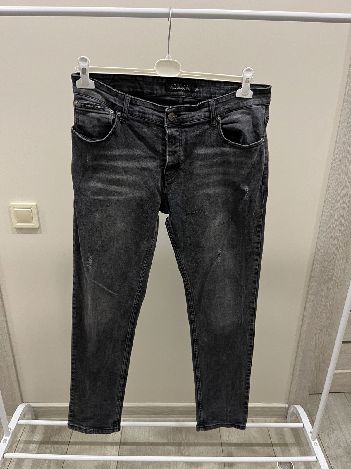 Japanese Brand Philipp Plein jeans dark wash denim skinny straight 38/32 Size US 38 / EU 54 - 1 Thumbnail