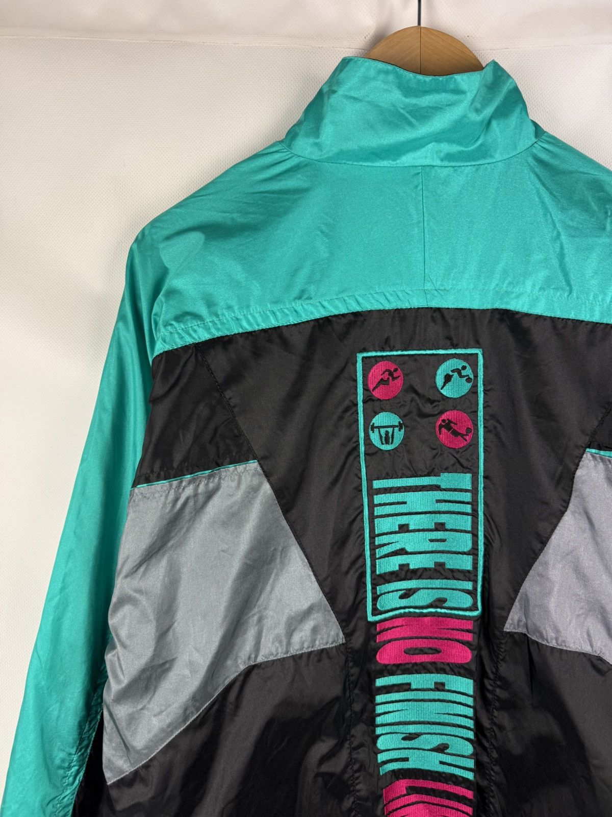 Nike Nike Vintage Men’s Nylon Full Zip Windbreaker Jacket Size S Size US S / EU 44-46 / 1 - 18 Thumbnail