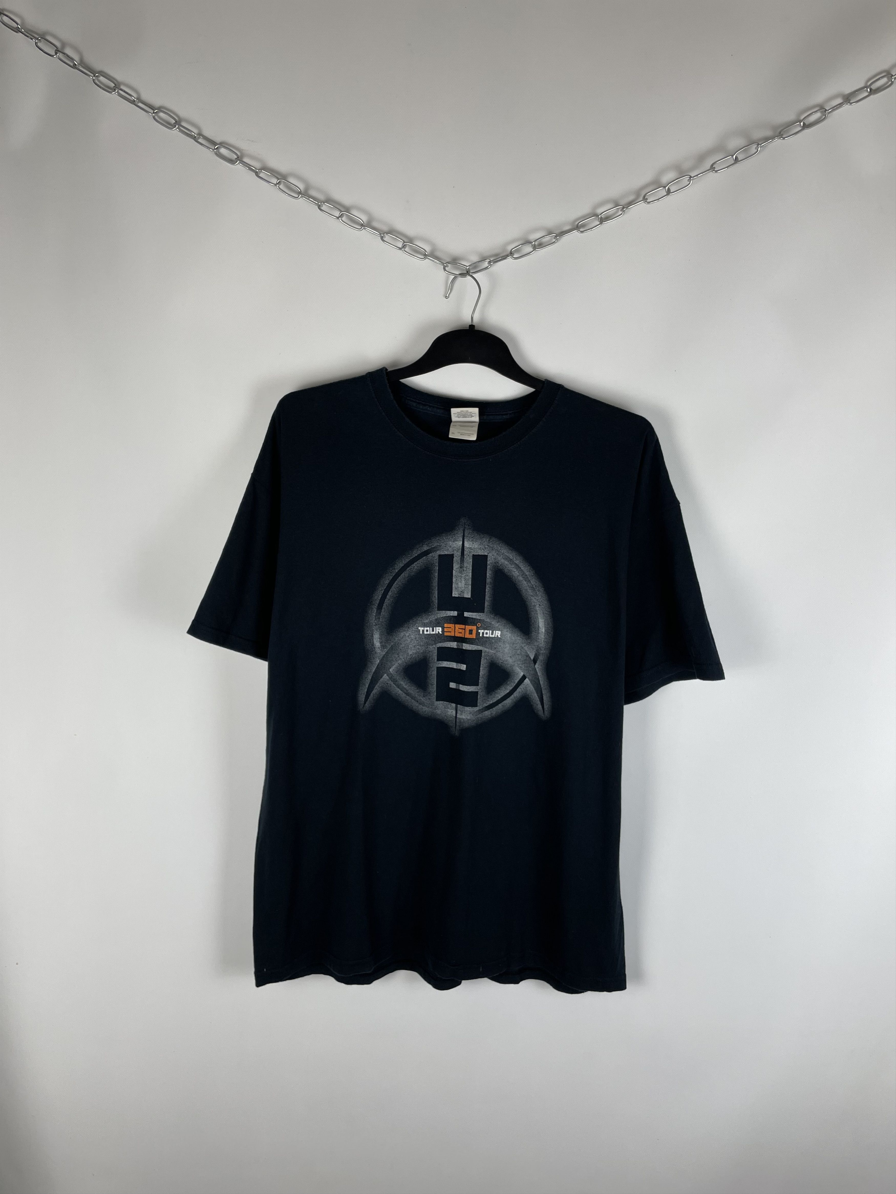 Band Tees Vintage U2 T-Shirt 2001 Elevation Tour Tee Size US XL / EU 56 / 4 - 1 Thumbnail