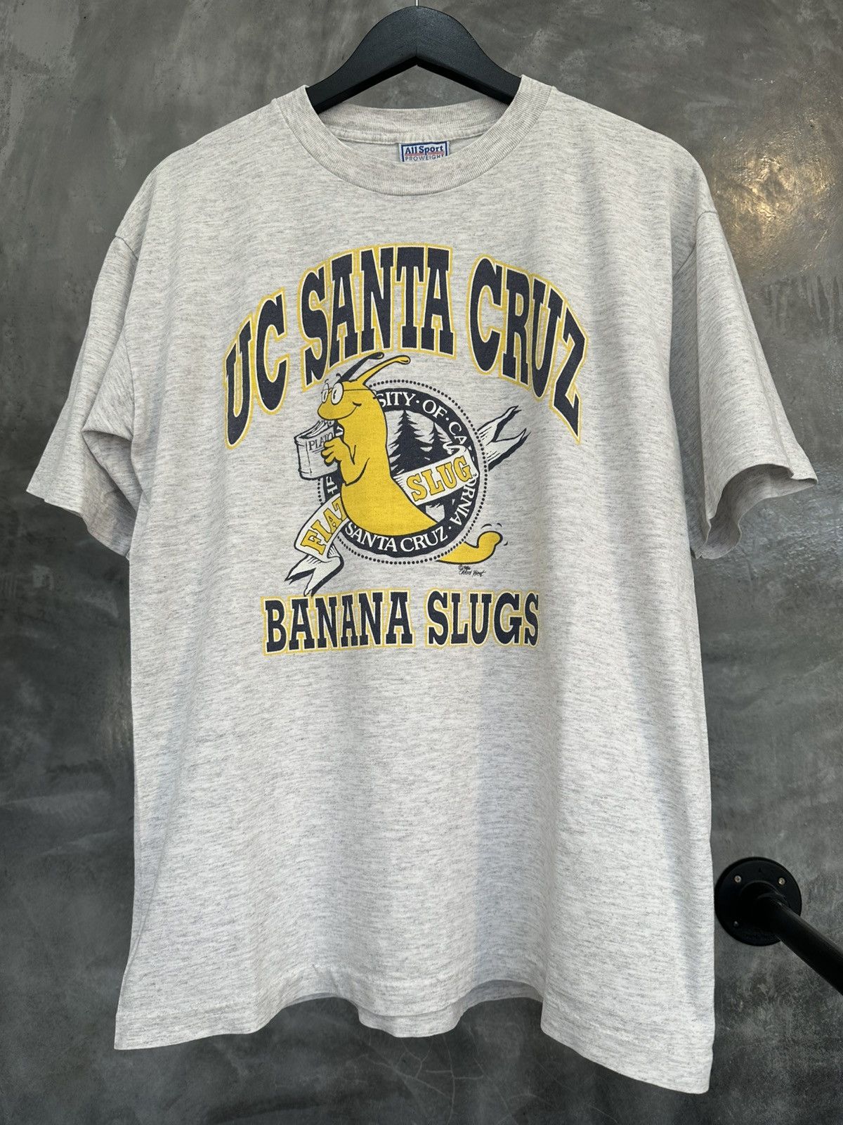 Vintage Uc Santa cruz banana slugs Size US L / EU 52-54 / 3 - 1 Thumbnail