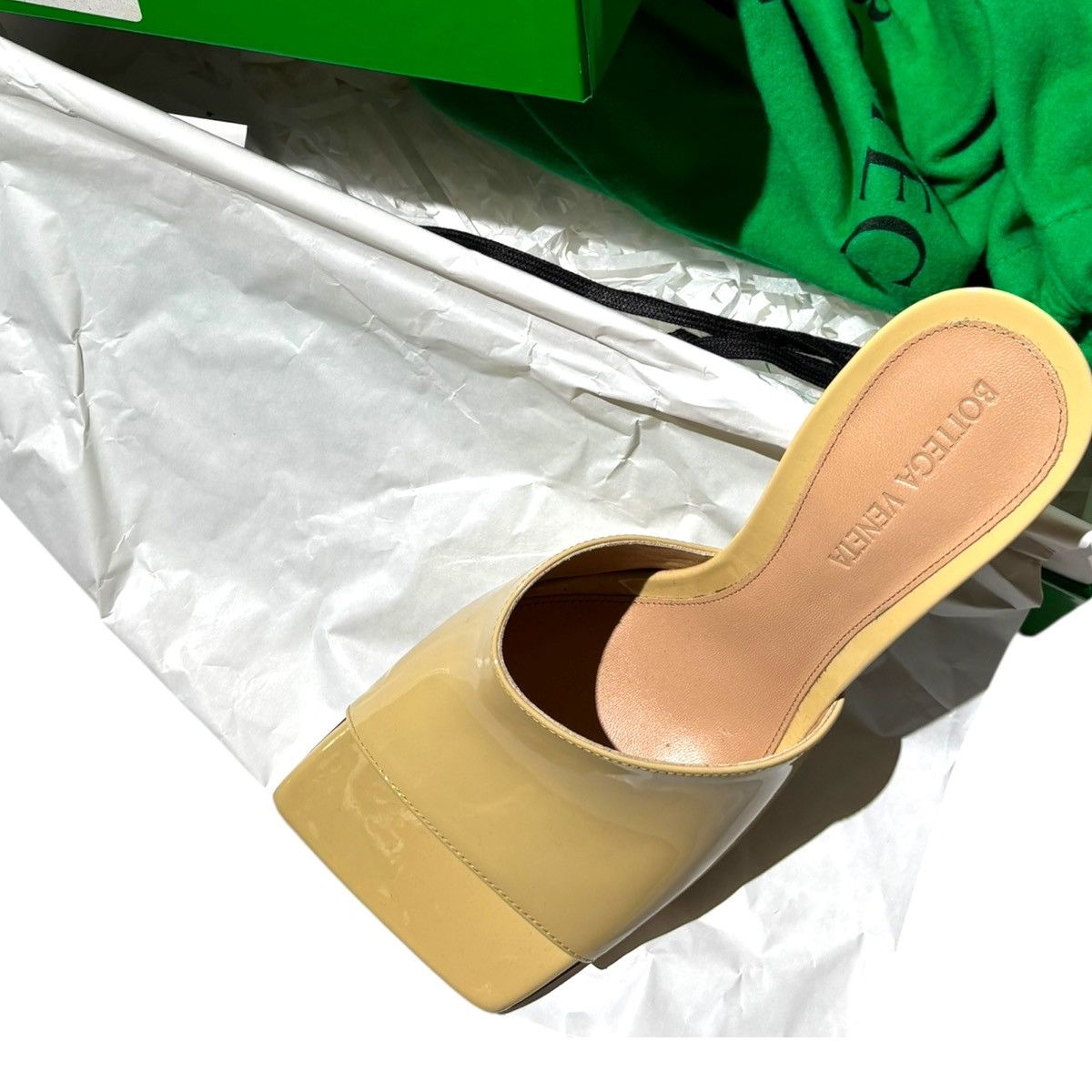 Bottega Veneta stretch mule sandal heel Size US 6 / IT 36 - 2 Thumbnail