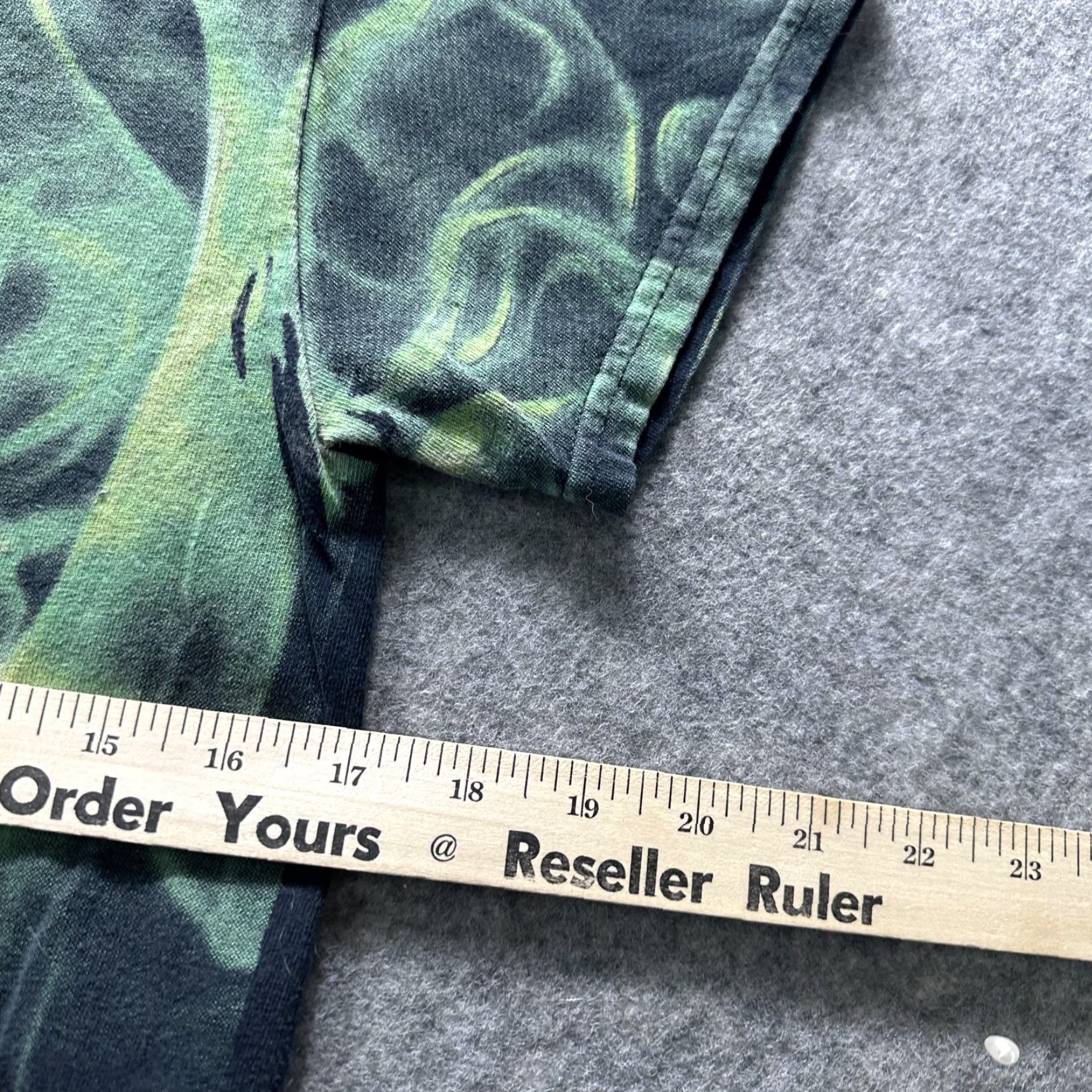 Vintage VINTAGE Green Flame Skull Shirt Mens Small Black Graphic Tee Horror Spooky Halloween Shirt Mens Small Black Graphic Tee Horror Spooky Halloween Size US S / EU 44-46 / 1 - 5 Thumbnail