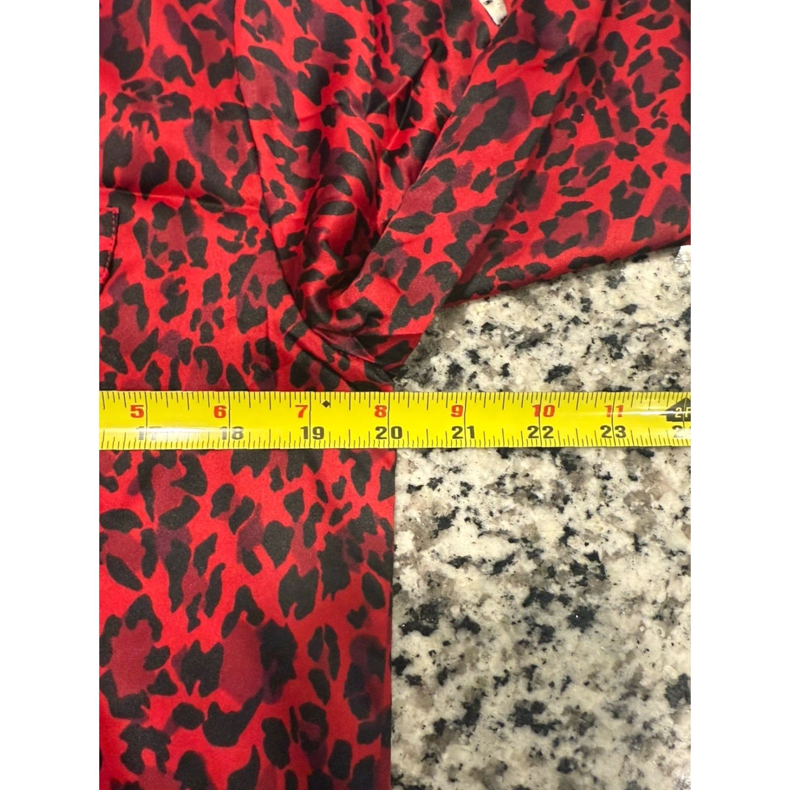 Victoria's Secret Victoria's Secret Womens Sleep Pajama Top L/S Leopard Print Red XS Size XS / US 0-2 / IT 36-38 - 3 Thumbnail