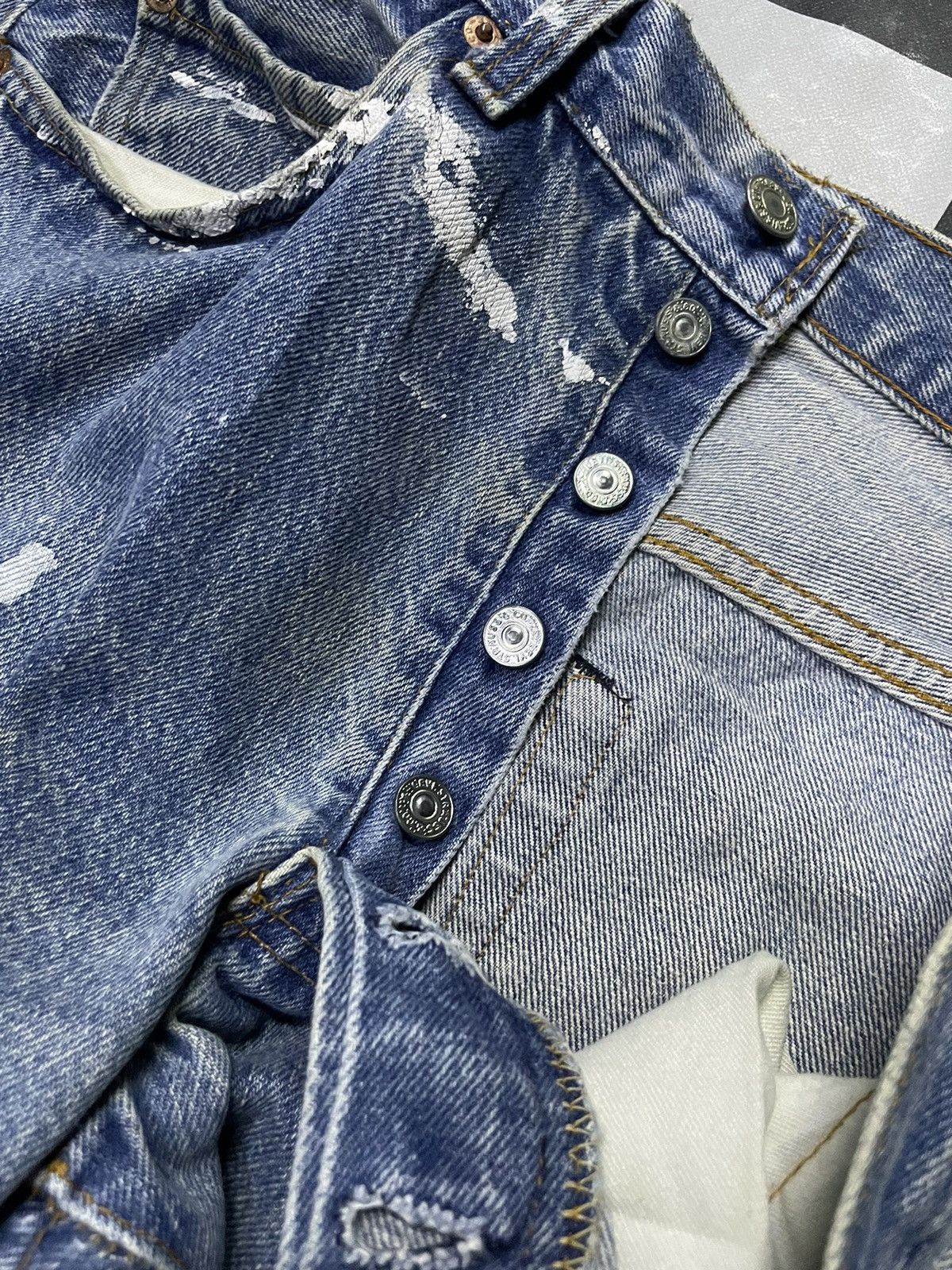 Levi's × Vintage Vintage 80s Levis 501 Button Fly Distressed Jeans Size US 32 / EU 48 - 15 Thumbnail