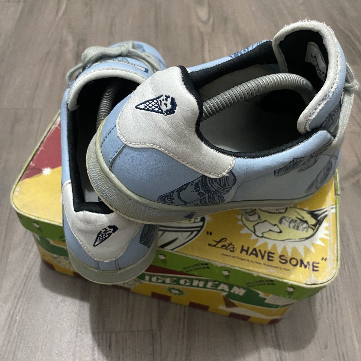 Icecream × Reebok OG 2004 Reebok x BBC Ice Cream Low "Money Roll Flavor" Size US 9 / EU 42 - 3 Thumbnail