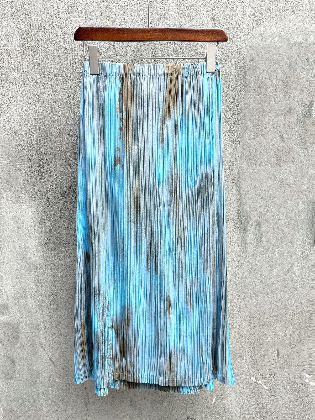 Issey Miyake Burning Ashes Pleated Midi Skirt Size M / US 6-8 / IT 42-44 - 1 Thumbnail