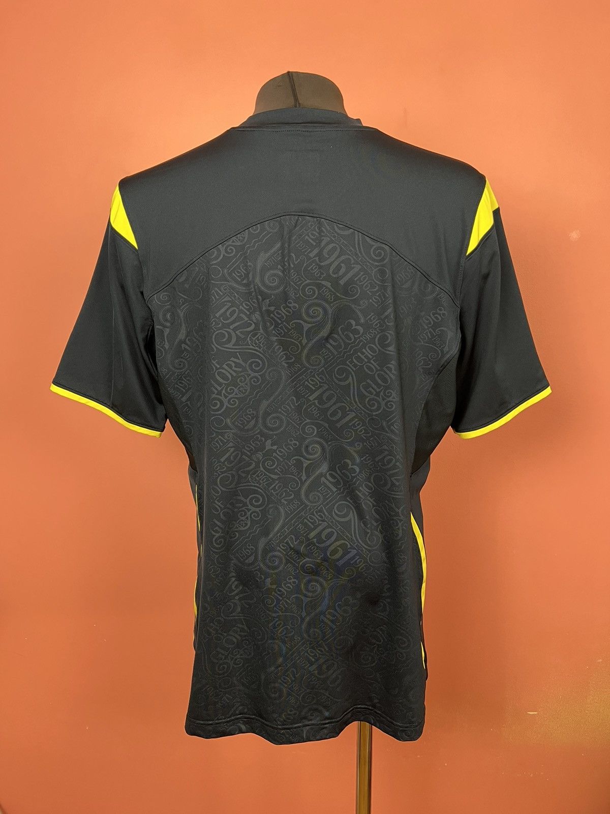 Under Armour Under armour Tottenham soccer jersey football 2014-2015 Size US XL / EU 56 / 4 - 2 Thumbnail