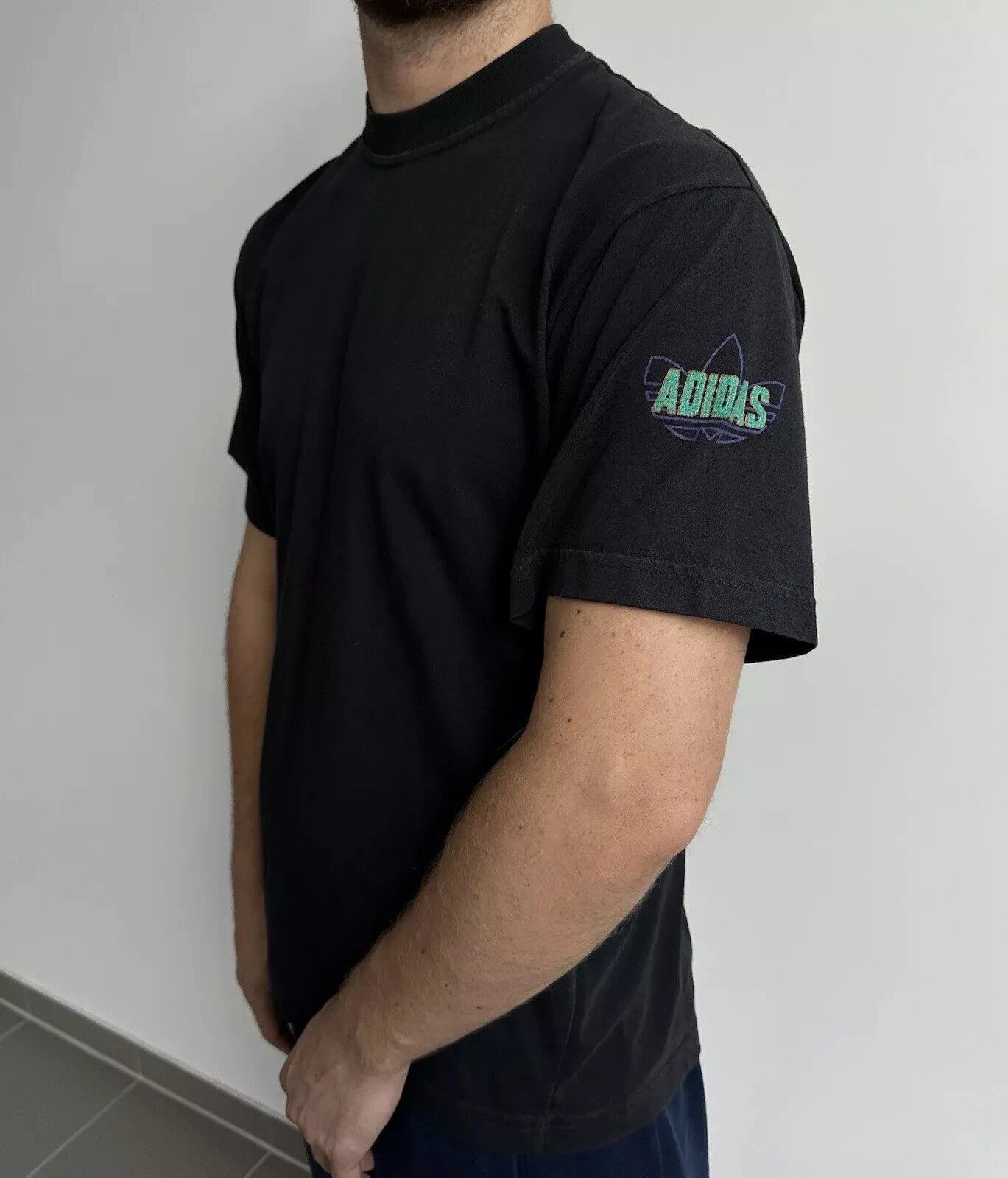 Adidas VINTAGE 1990s ADIDAS SHIRT TEE 90s BLOKE LOGO RETRO Size US S / EU 44-46 / 1 - 3 Thumbnail