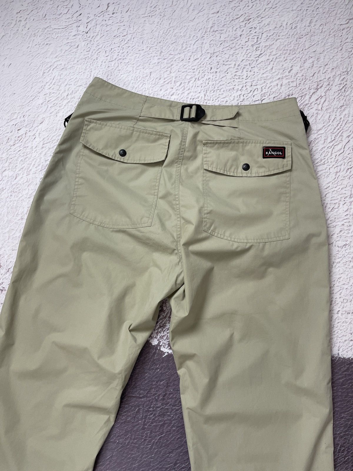 Kangol Kangol vintage utility beige cargo buckle back pants size L Size US 34 / EU 50 - 13 Thumbnail
