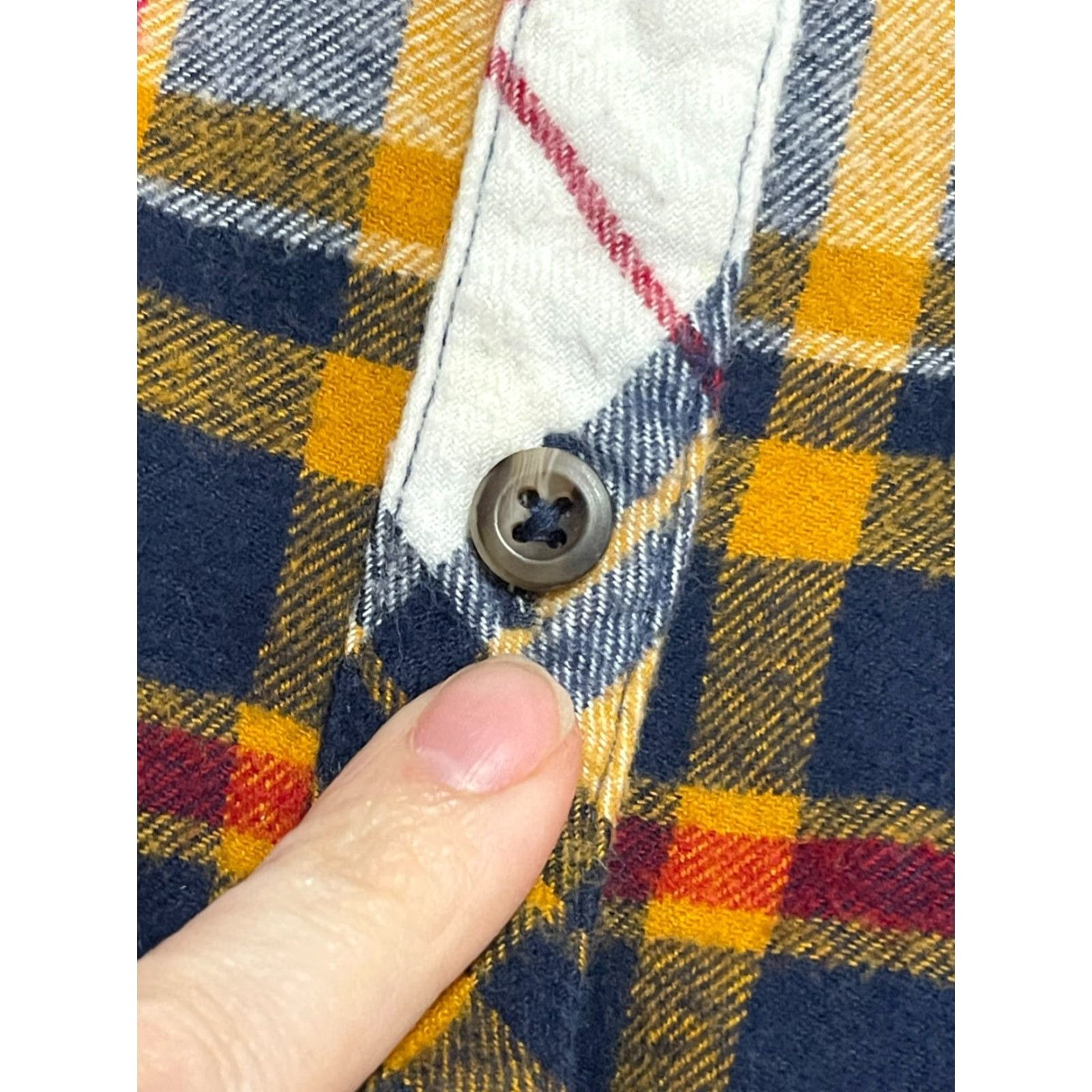 Vintage VINTAGE? No. Natural Reflections Shirt Women L Yellow Plaid Flannel Button-Up Reflective Nature 90s Size L / US 10 / IT 46 - 5 Thumbnail
