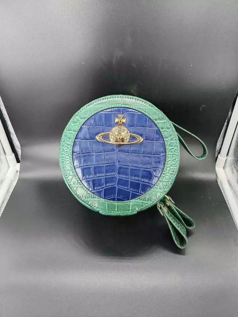 Vivienne Westwood Vivienne Westwood size os Small round drum bag Size ONE SIZE - 1 Thumbnail