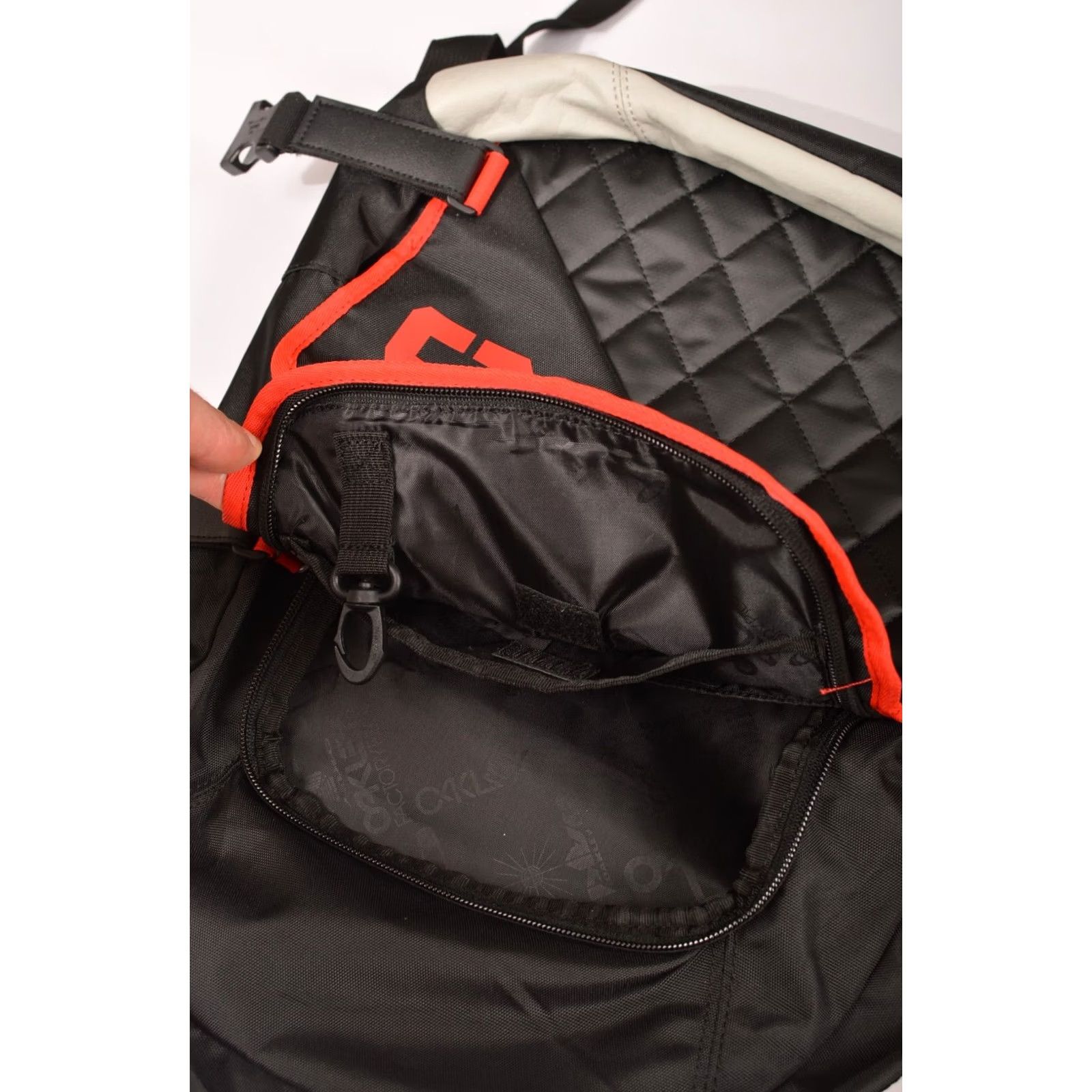Oakley Oakley Vintage Center Logo Laptop Rucksack Backpack Bag OS Men Black Polyester OS Oakley Vintage Center Logo Backpack Mens Black OS Daypack Size ONE SIZE - 3 Thumbnail