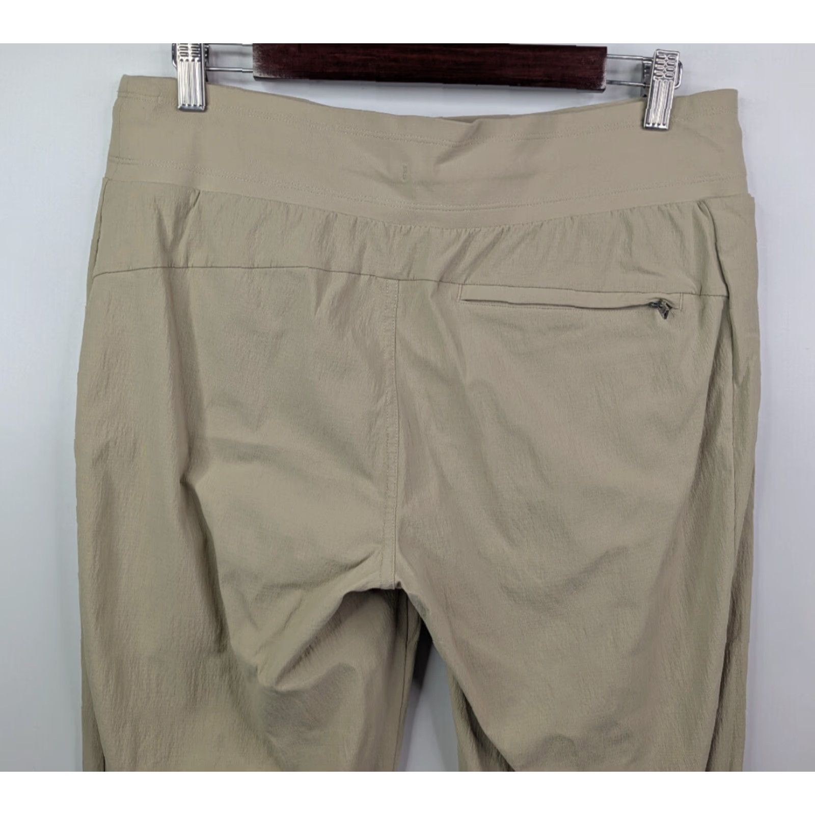 Athleta Athleta Pants Jogger 12 Beige Nylon Pockets Drawstring Trekkie North High Rise Size 34" / US 12 / IT 48 - 4 Thumbnail