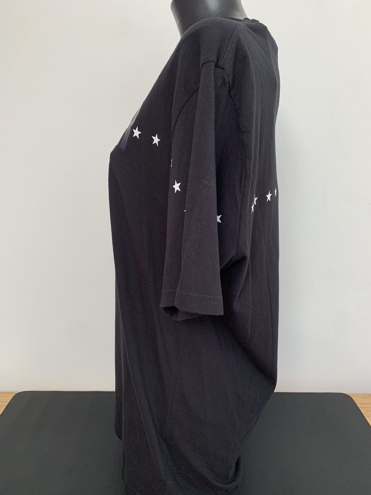Hiroshi Fujiwara × Moncler Moncler × Hiroshi Fujiwara FRGMT T- Size US L / EU 52-54 / 3 - 12 Thumbnail