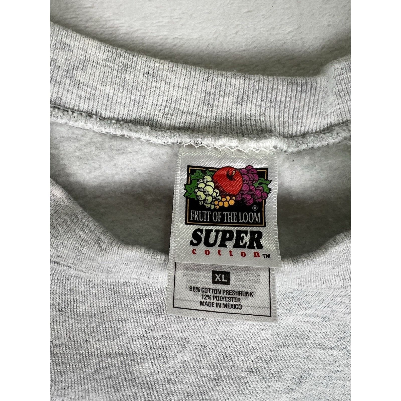 Fruit Of The Loom Vintage Bishop Timon St Jude High School Sweatshirt Size XL Size US XL / EU 56 / 4 - 4 Thumbnail