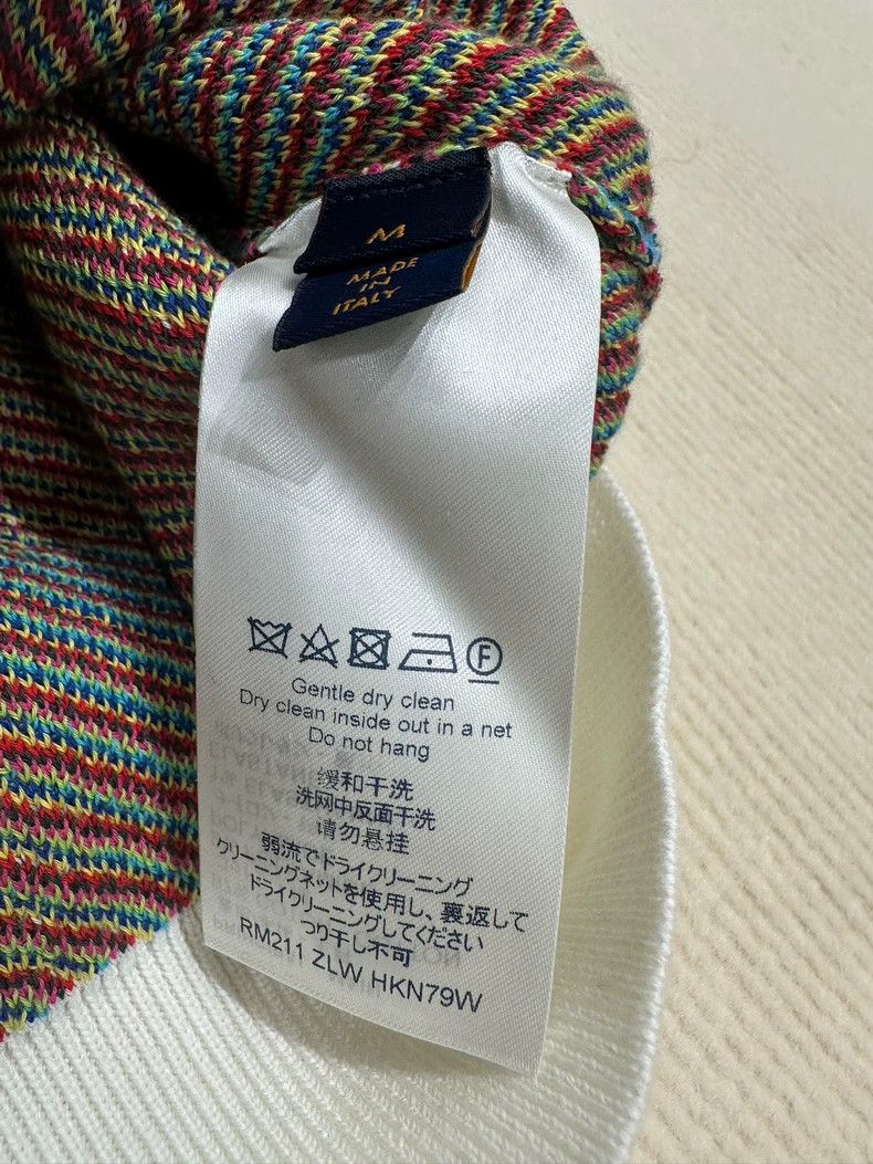 Louis Vuitton Louis Vuitton Logo lapel full print pullover long-sleeve s Size US M / EU 48-50 / 2 - 4 Thumbnail