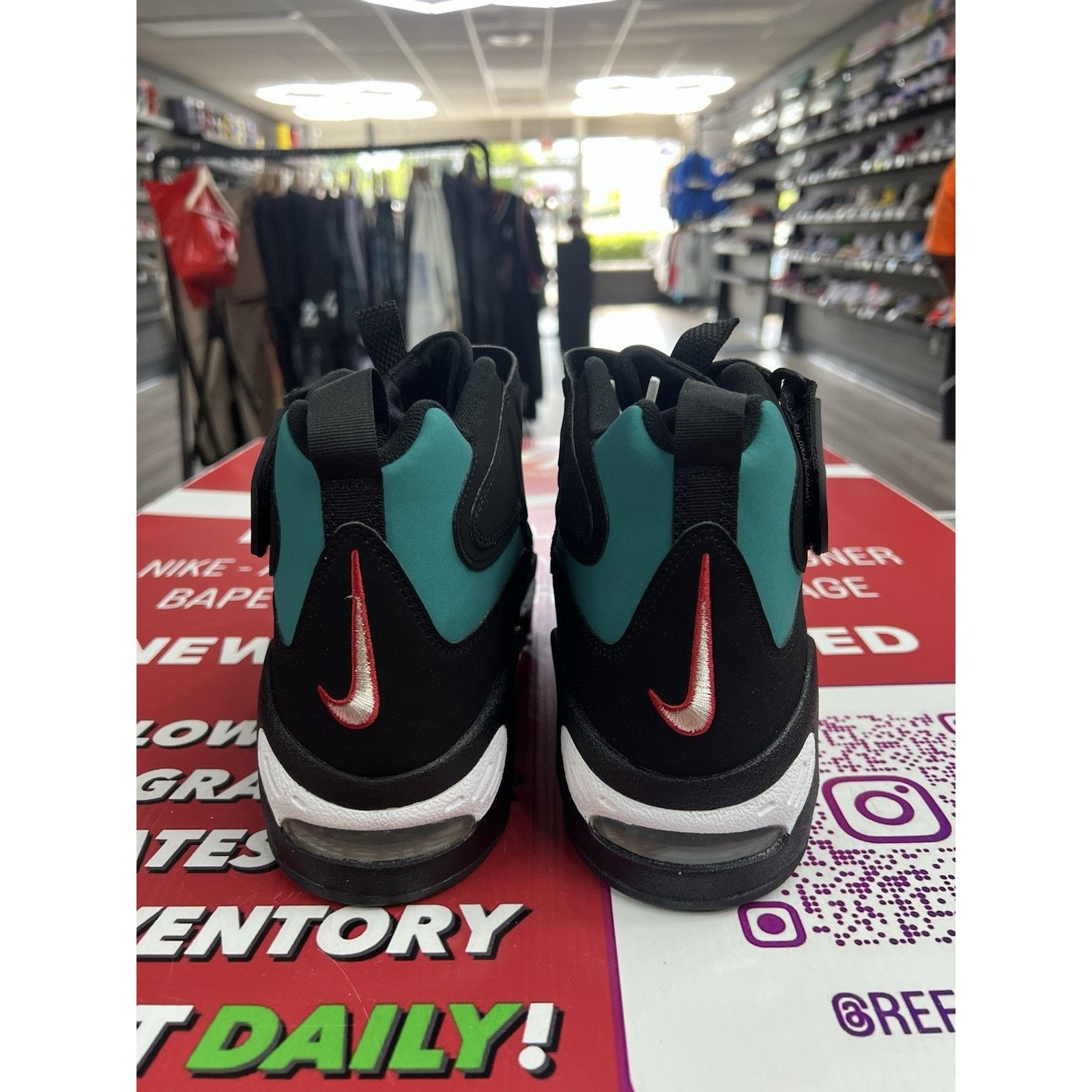 Nike Nike Air Griffey Max 1 Fresh Water Size 10 (DM8311-001) Size US 10 / EU 43 - 5 Thumbnail