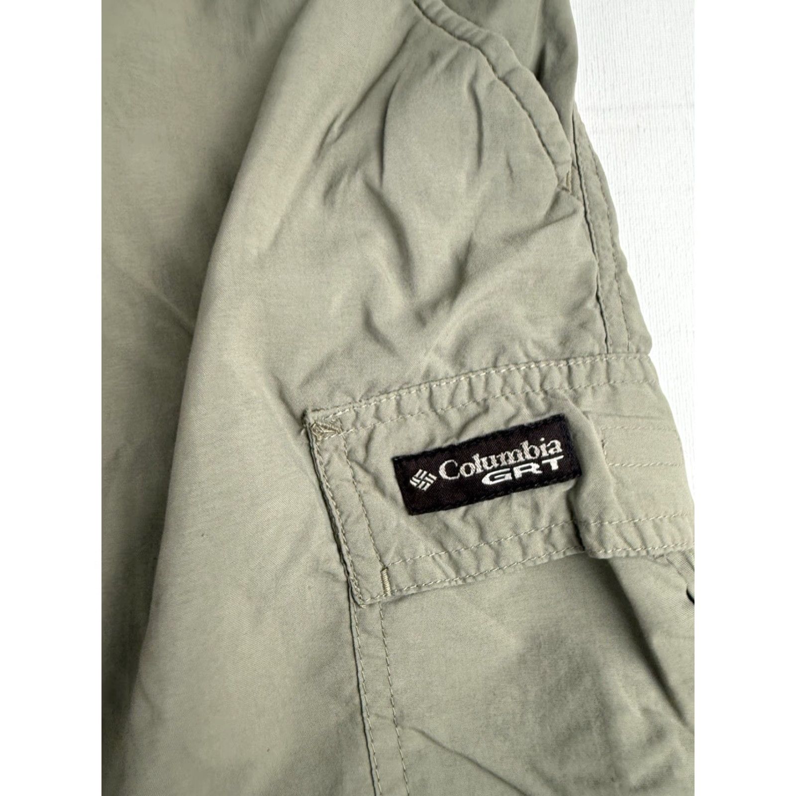 Vintage Columbia PFG Cargo Pants Mens Size L Green 29 Inseam Convertible Zip Button Straight Leg Size US 33 - 2 Thumbnail