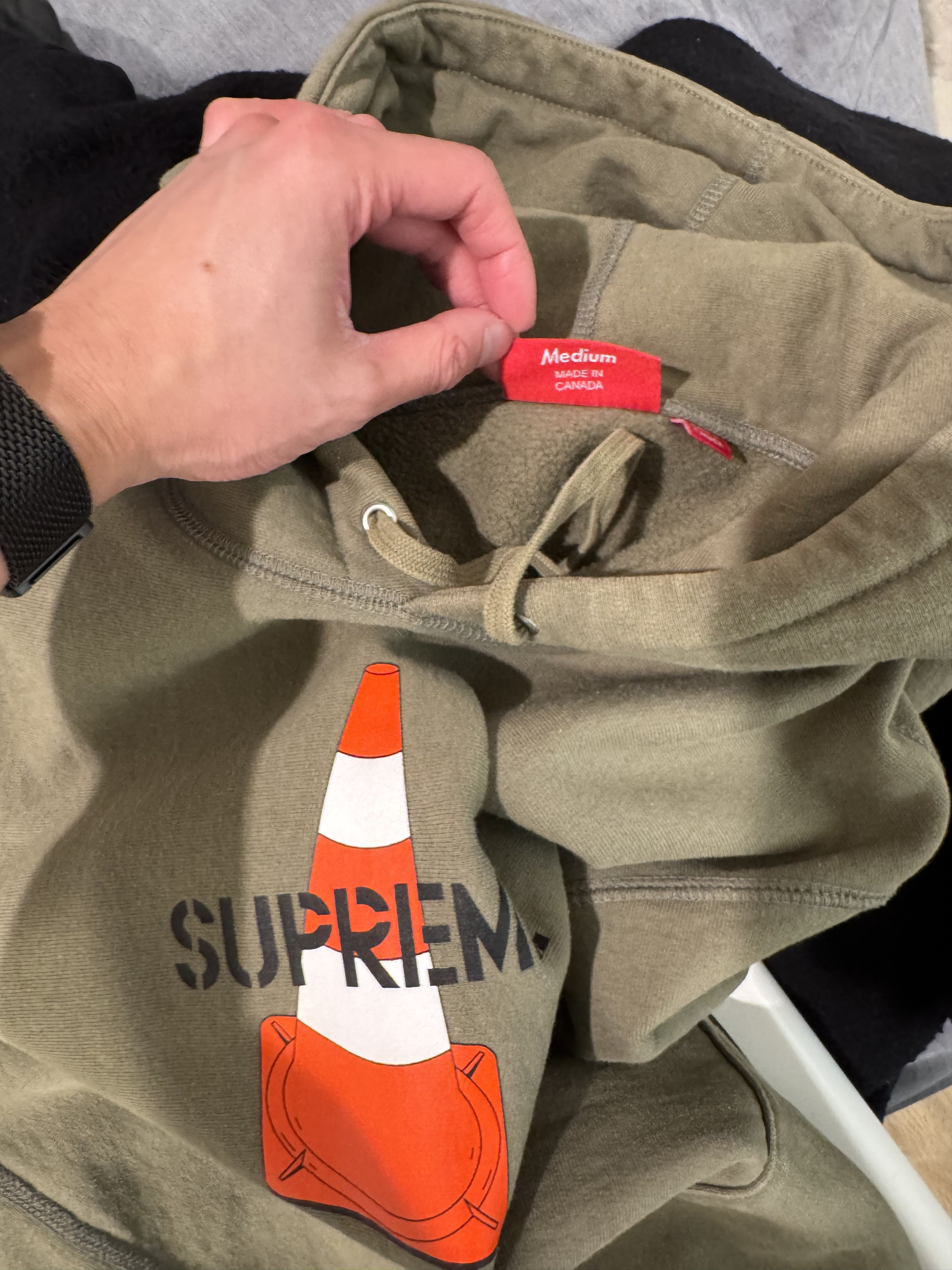 Supreme Supreme FW19 Cone Hooded Sweatshirt Light Olive Medium Size US M / EU 48-50 / 2 - 8 Thumbnail