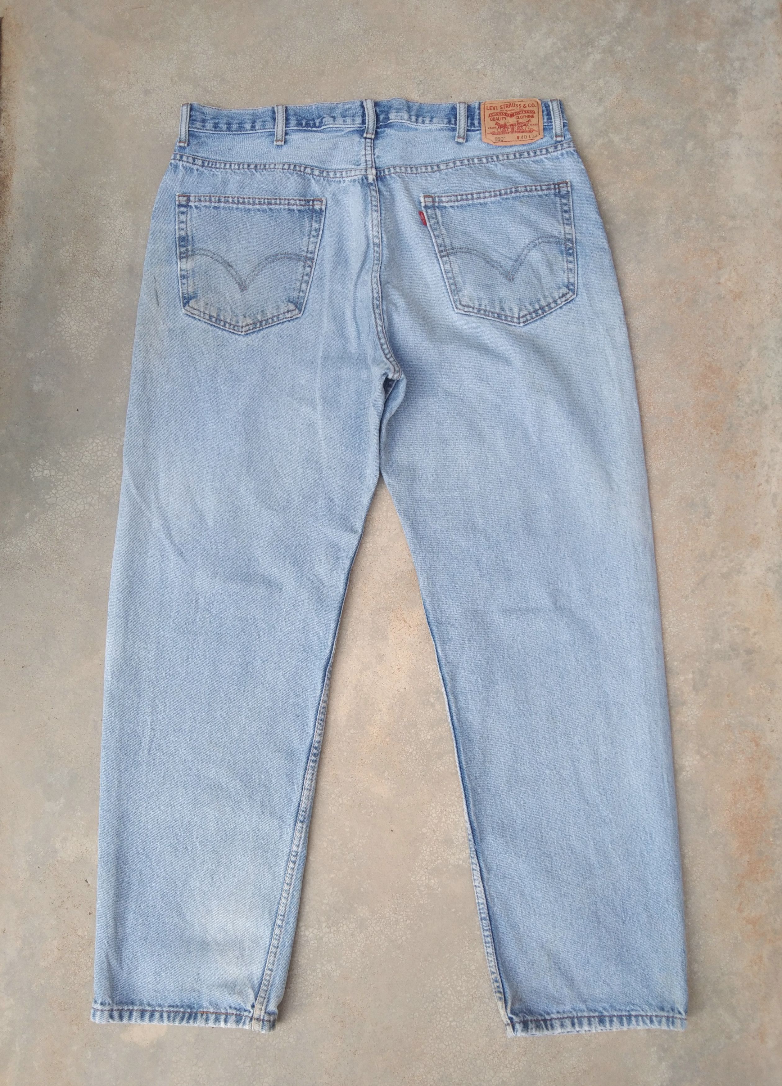 Levi's Vintage Levi's Jeans 550 Relaxed Distressed Denim 40x32 Size US 40 / EU 56 - 2 Thumbnail