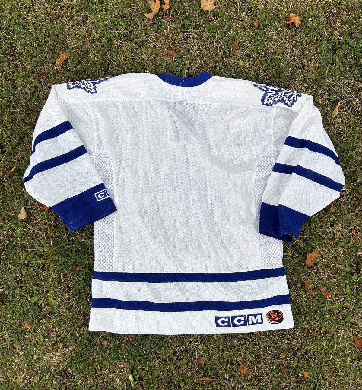 NHL CCM 2000-01 Toronto Maple Leafs NHL Jersey Size US XS / EU 42 / 0 - 3 Thumbnail