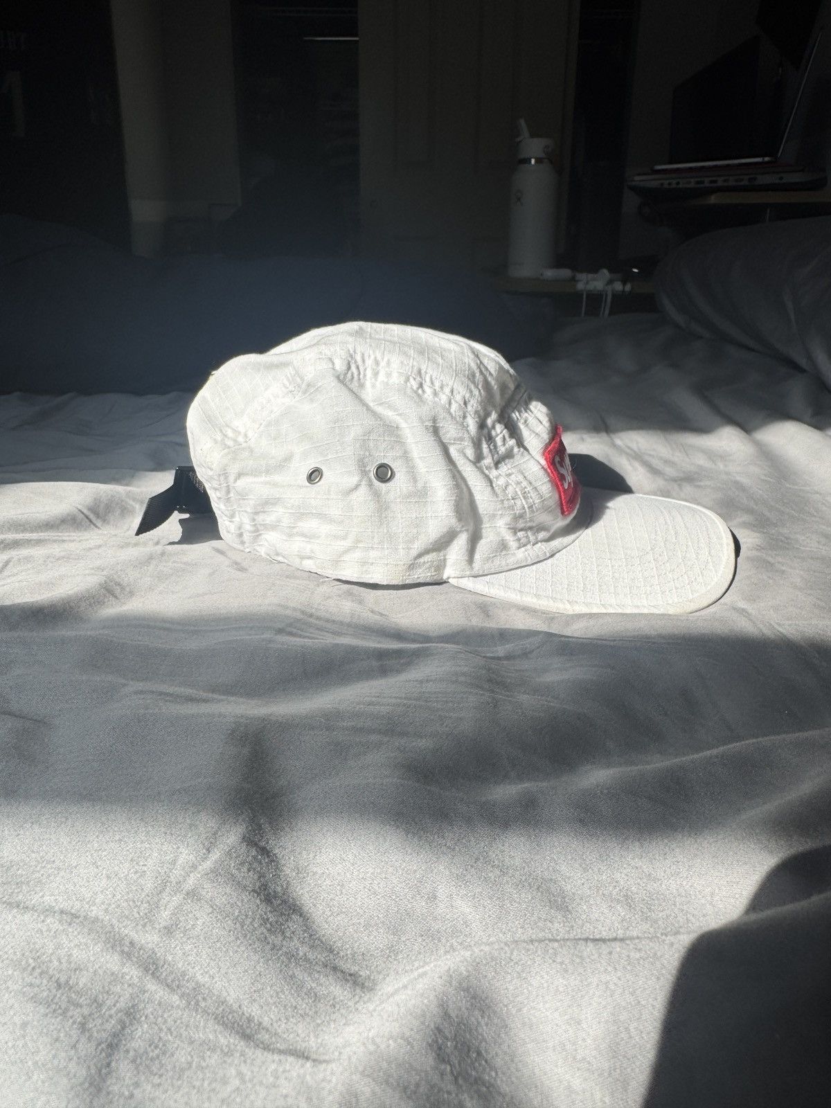 Supreme Supreme Metal D-Ring White Camp Cap Size ONE SIZE - 3 Thumbnail