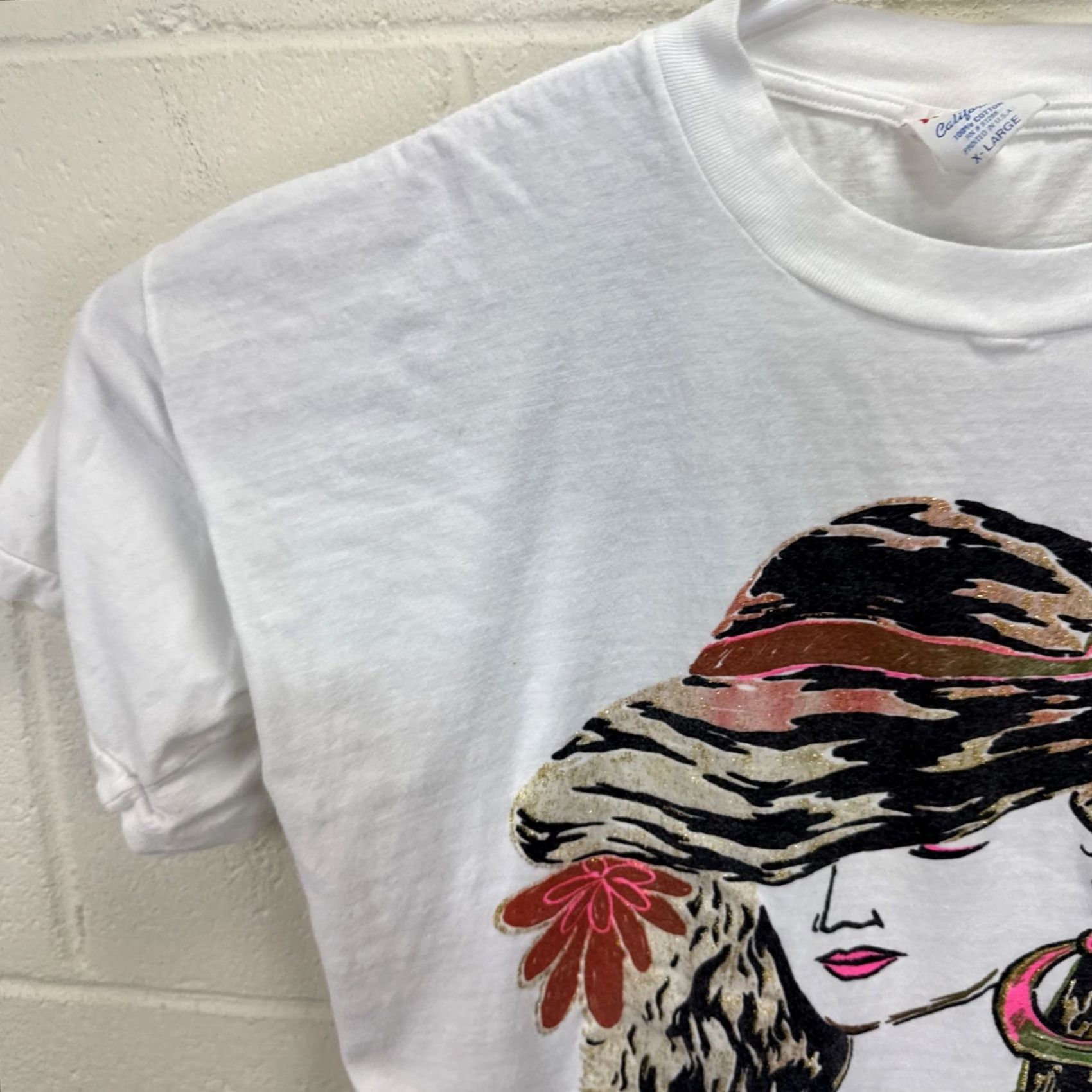 Vintage VINTAGE Wearable Art Tee White Single Stitch T Shirt 90s Women in Sun Hat Hot T XL Unisex Graphic Tee Sportswear/Beach Womens Mens Size XL / US 12-14 / IT 48-50 - 4 Thumbnail