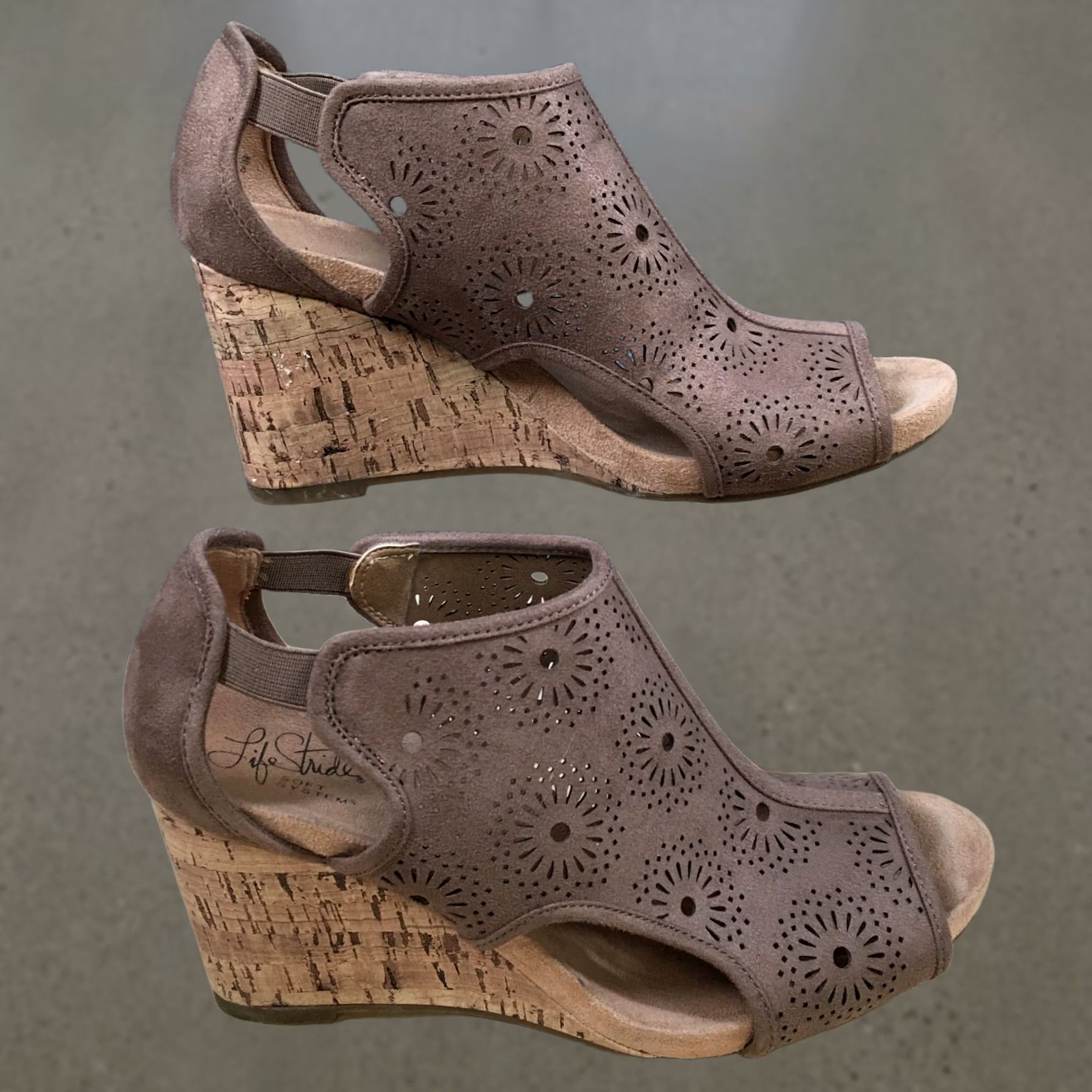 Vintage LifeStride Wedge Sandal Womens 8 M Brown Cork Peeped Toe Casual Sandals Size US 8 / IT 38 - 1 Thumbnail