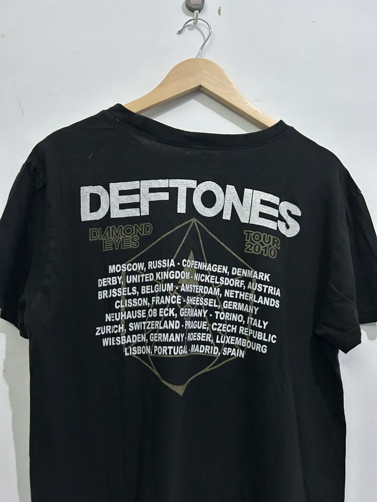 Band Tees deftones diamond eyes classic tee Size US L / EU 52-54 / 3 - 4 Thumbnail