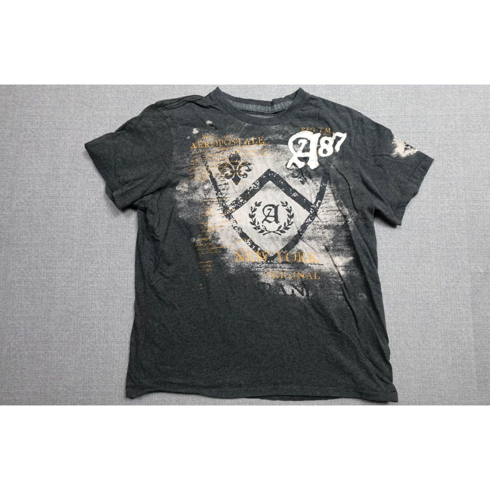 Aeropostale Aeropostale Mens XL Gray Graphic Tee Crest Logo Distressed Size US XL / EU 56 / 4 - 3 Thumbnail