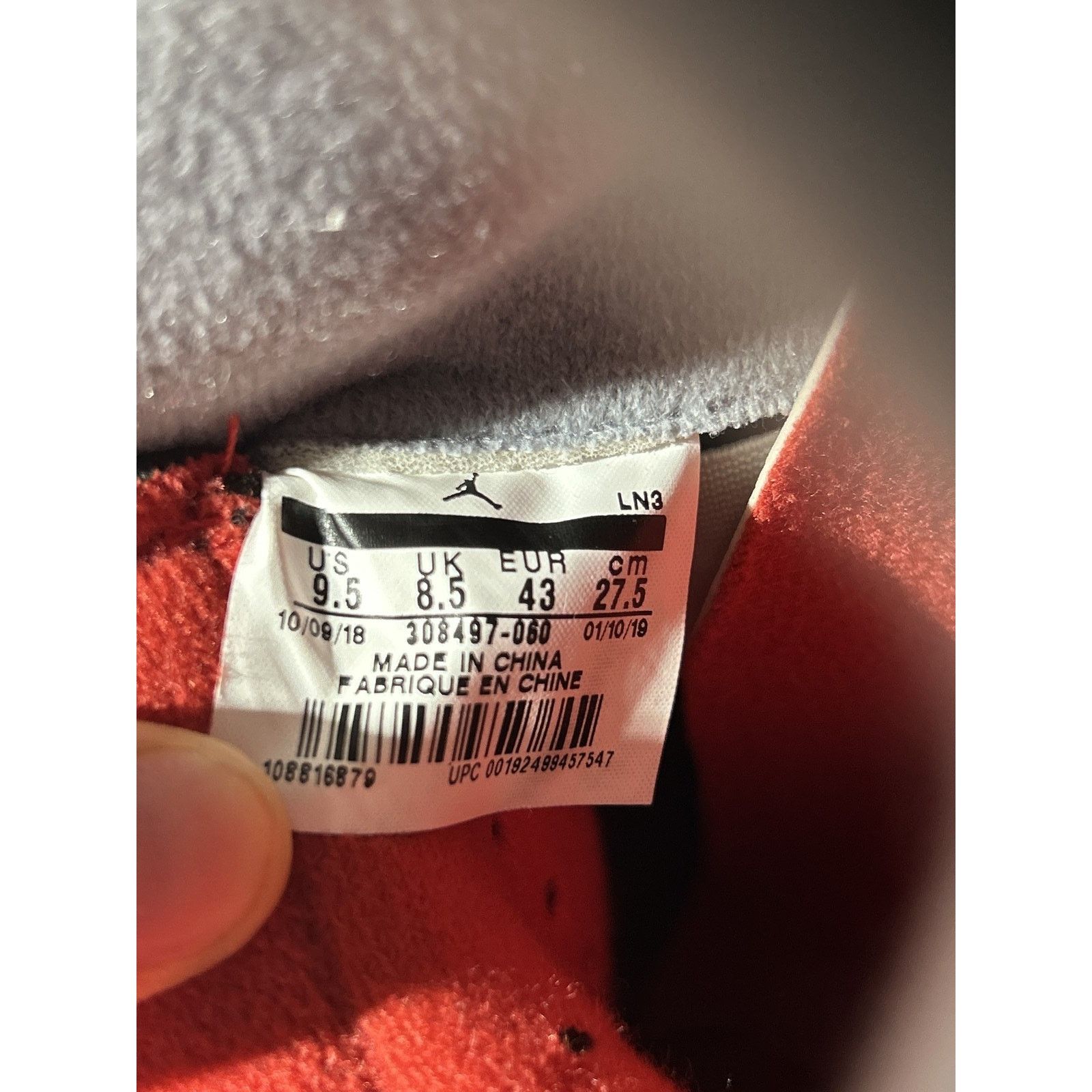 Jordan Brand NIKE JORDAN 4 BRED 2019 SIZE 9.5 PREOWNED Size US 9.5 / EU 42-43 - 10 Thumbnail