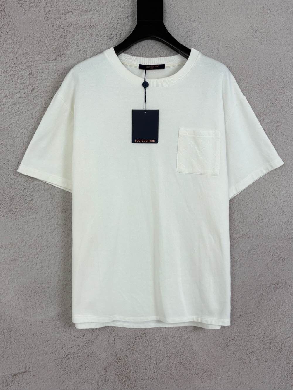 Louis Vuitton Louis Vuitton Monogram Pocket T-Shirt Size XL Size US XL / EU 56 / 4 - 1 Thumbnail