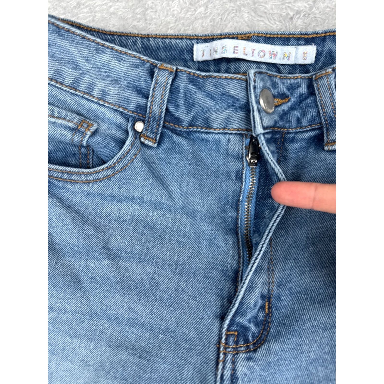 Vintage Tinseltown Jeans Juniors 5 Blue Denim Tapered High Rise 25x27 Cotton Blend Womens Casual American 90s Jeans Size 27" / US 4 / IT 40 - 5 Thumbnail