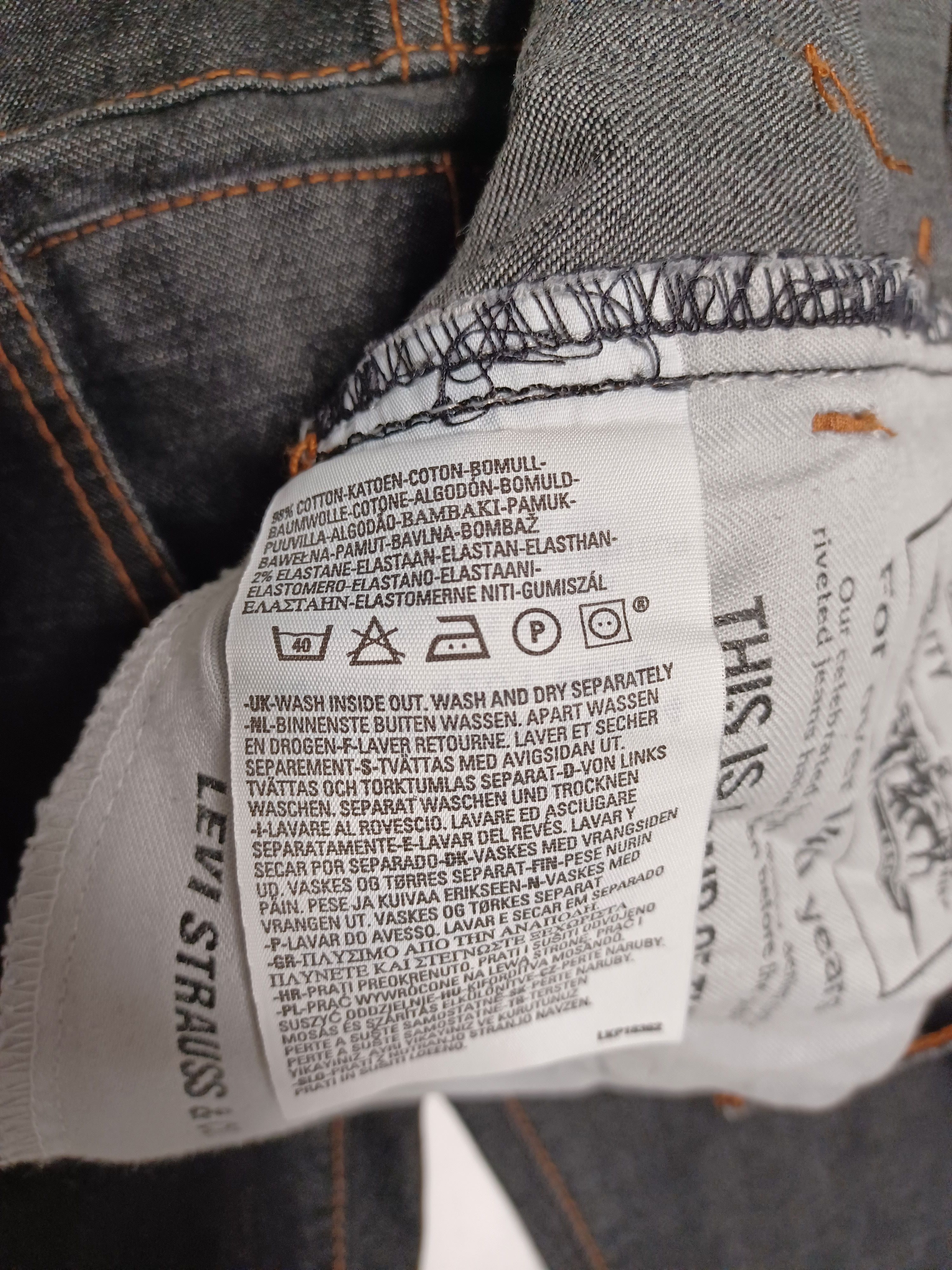 Levi's Vintage Clothing VINTAGE LEVIS FLARE 90S W28 L34 JEANS DENIM Size 28" / US 6 / IT 42 - 6 Thumbnail