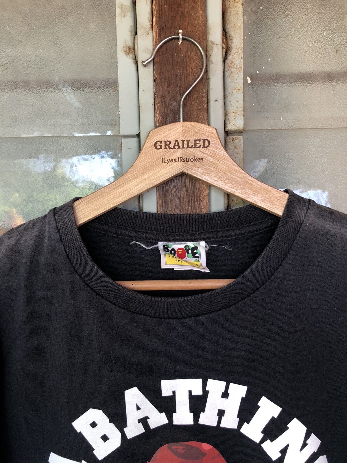 Bape Vintage A Bathing Ape Logo Sun Faded Shirt Tee Size US L / EU 52-54 / 3 - 17 Thumbnail