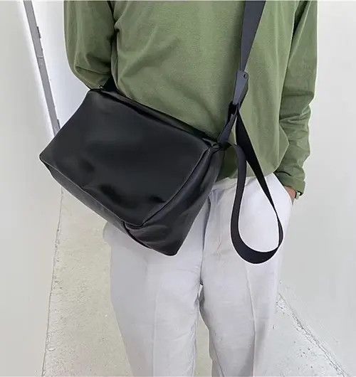 Japanese Brand Korean fashion faux leather shoulder bag messenger bag Size ONE SIZE - 3 Thumbnail