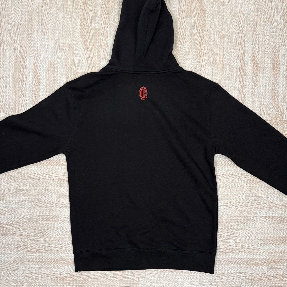 Other NWT Official AC Milan Black Red Logo Graphic Pullover Hoodie Size US M / EU 48-50 / 2 - 7 Thumbnail