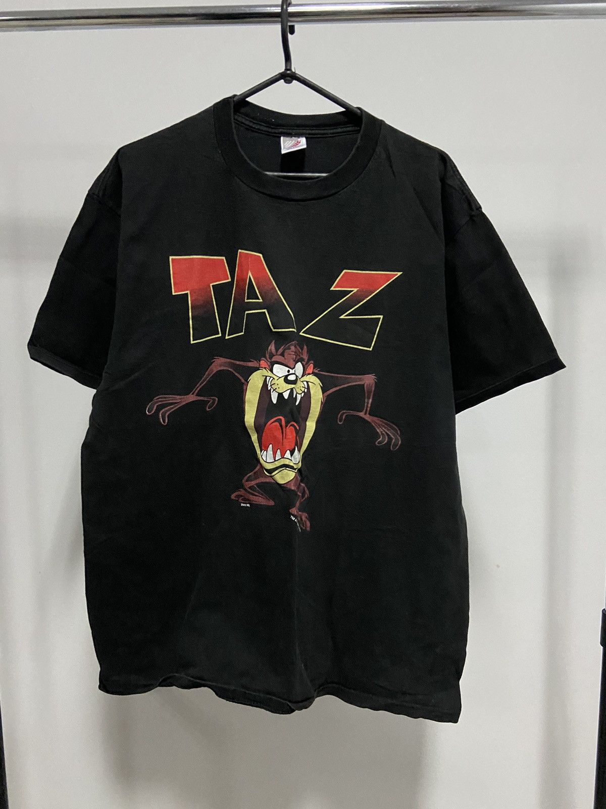 Taz 1995 Vintage Big Logo looney tunes cartoon