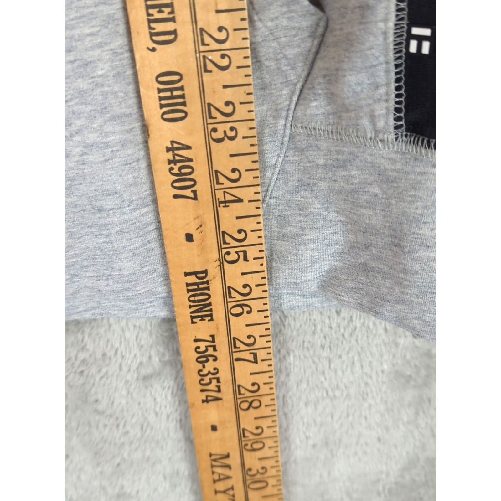Vintage Tommy John Sweatshirt Crew Neck Long Sleeve Gray Men's M Active Size US M / EU 48-50 / 2 - 7 Thumbnail