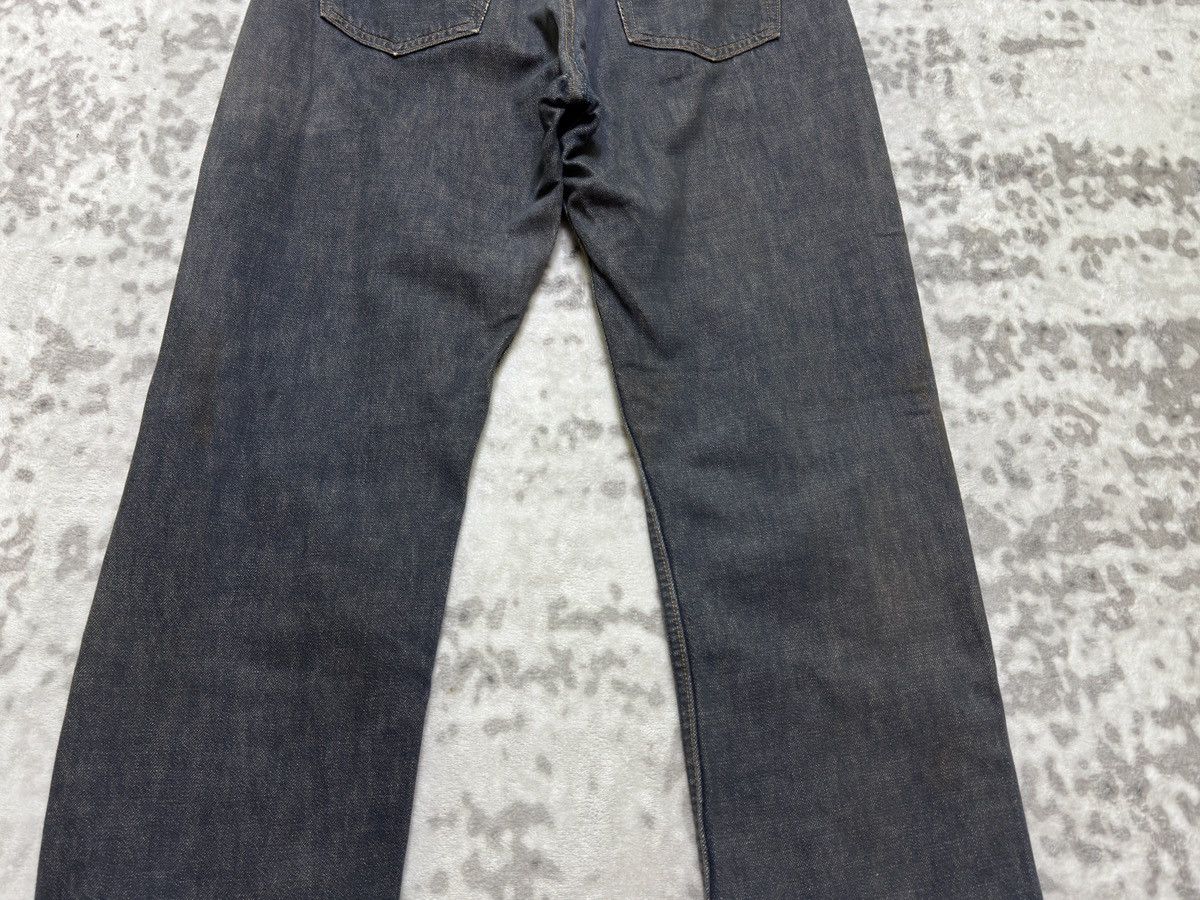 Levi's Vintage Levi's 501 Distressed classic straight-leg cut Size US 31 - 13 Thumbnail