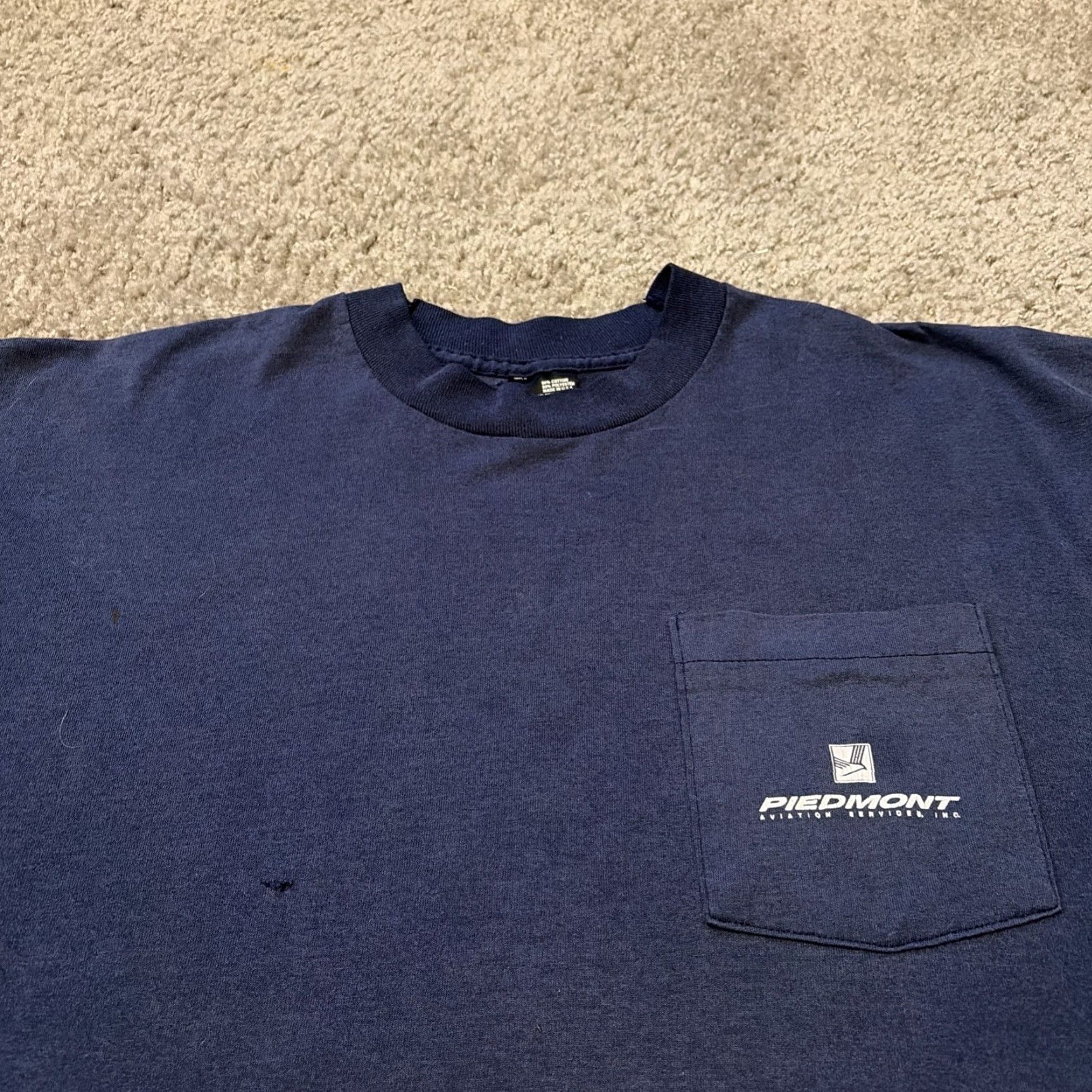 Vintage VINTAGE 90s Piedmont Aviation Airplane Aircraft Pocket T-Shirt XL Navy Blue Screen Stars Men Regular Pocket T-Shirt Size US XL / EU 56 / 4 - 6 Thumbnail