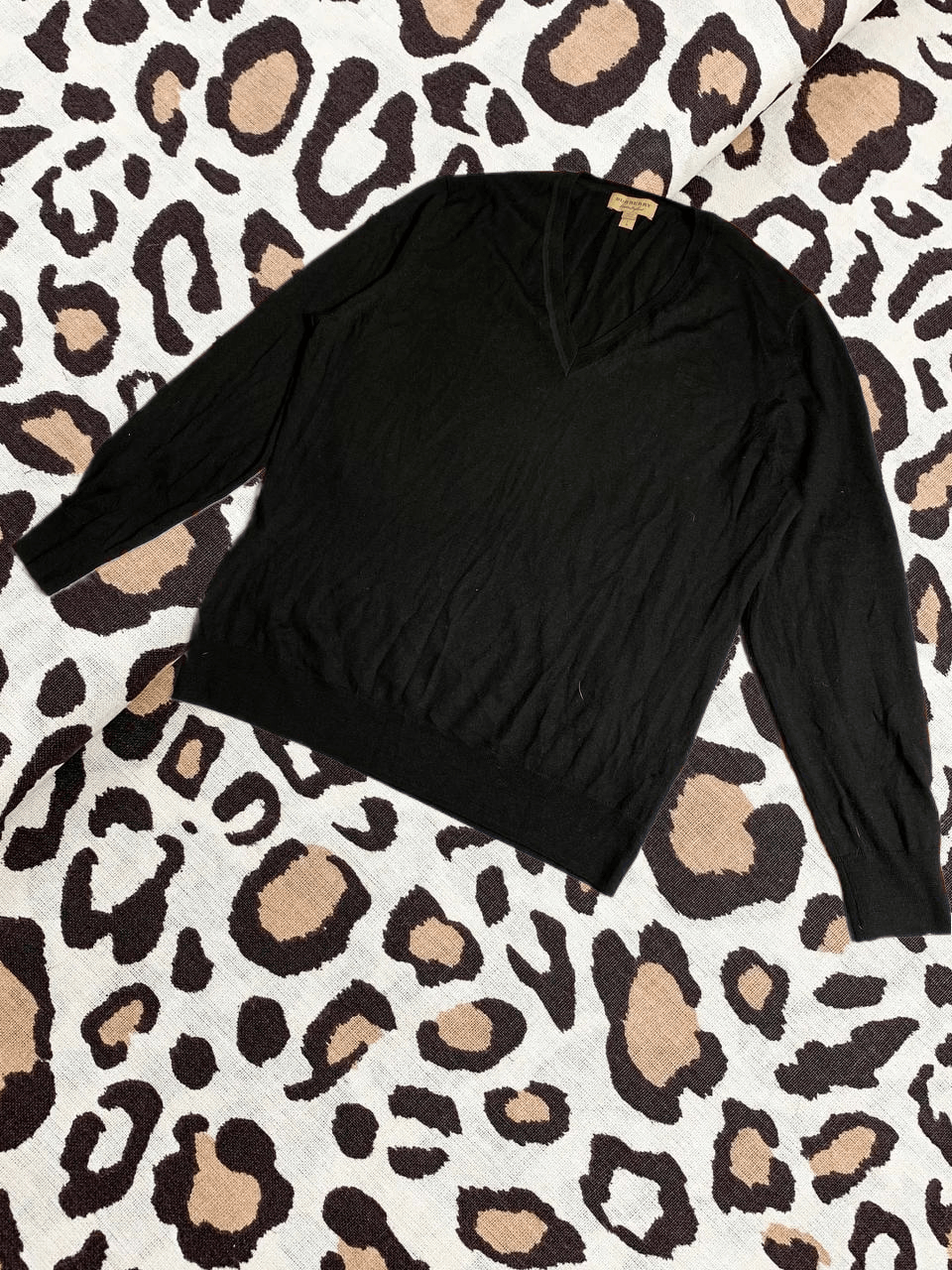 Burberry Thomas Burberry Vintage Sweater V Neck Size US L / EU 52-54 / 3 - 1 Thumbnail